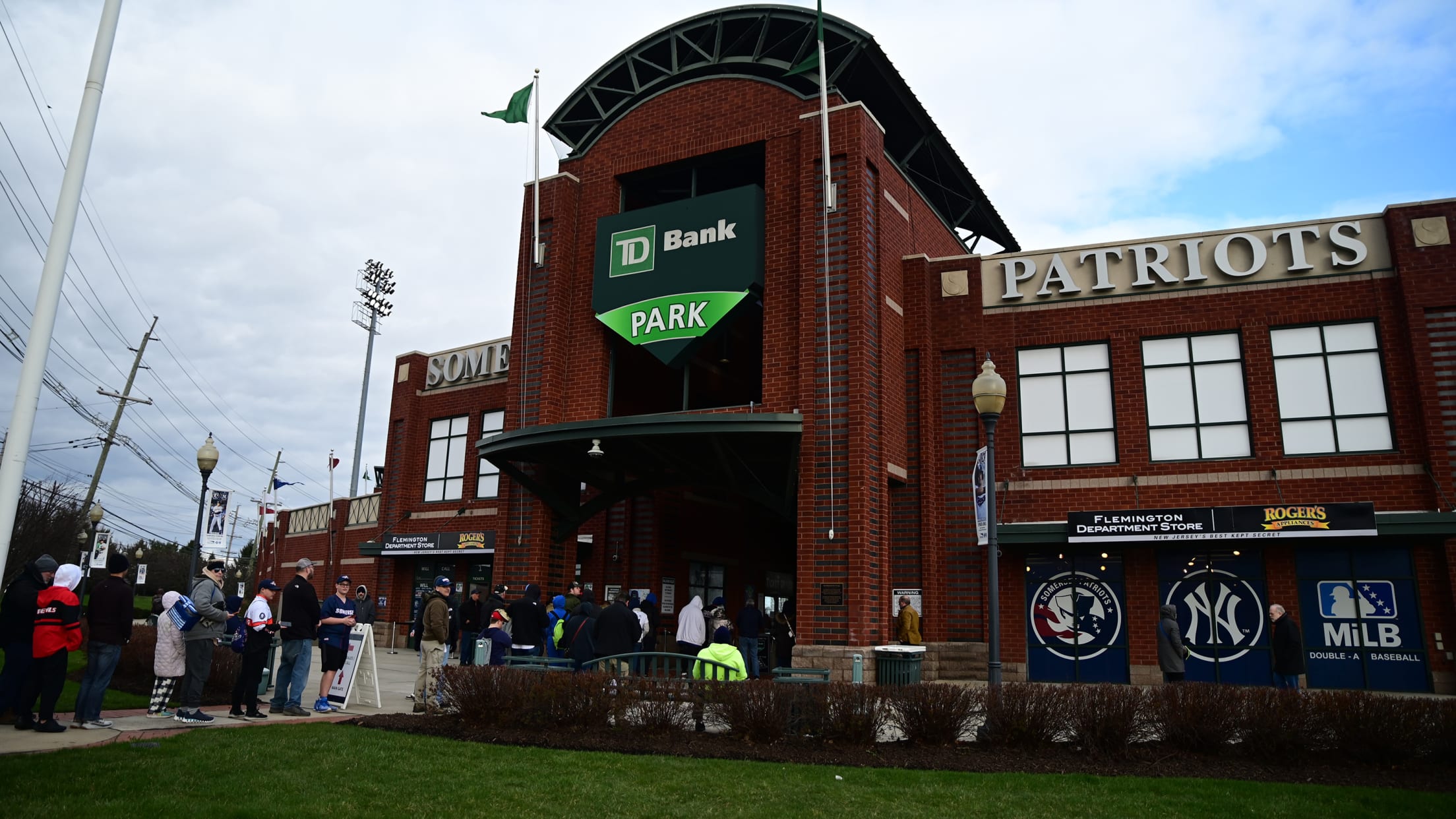somerset ballpark exterior