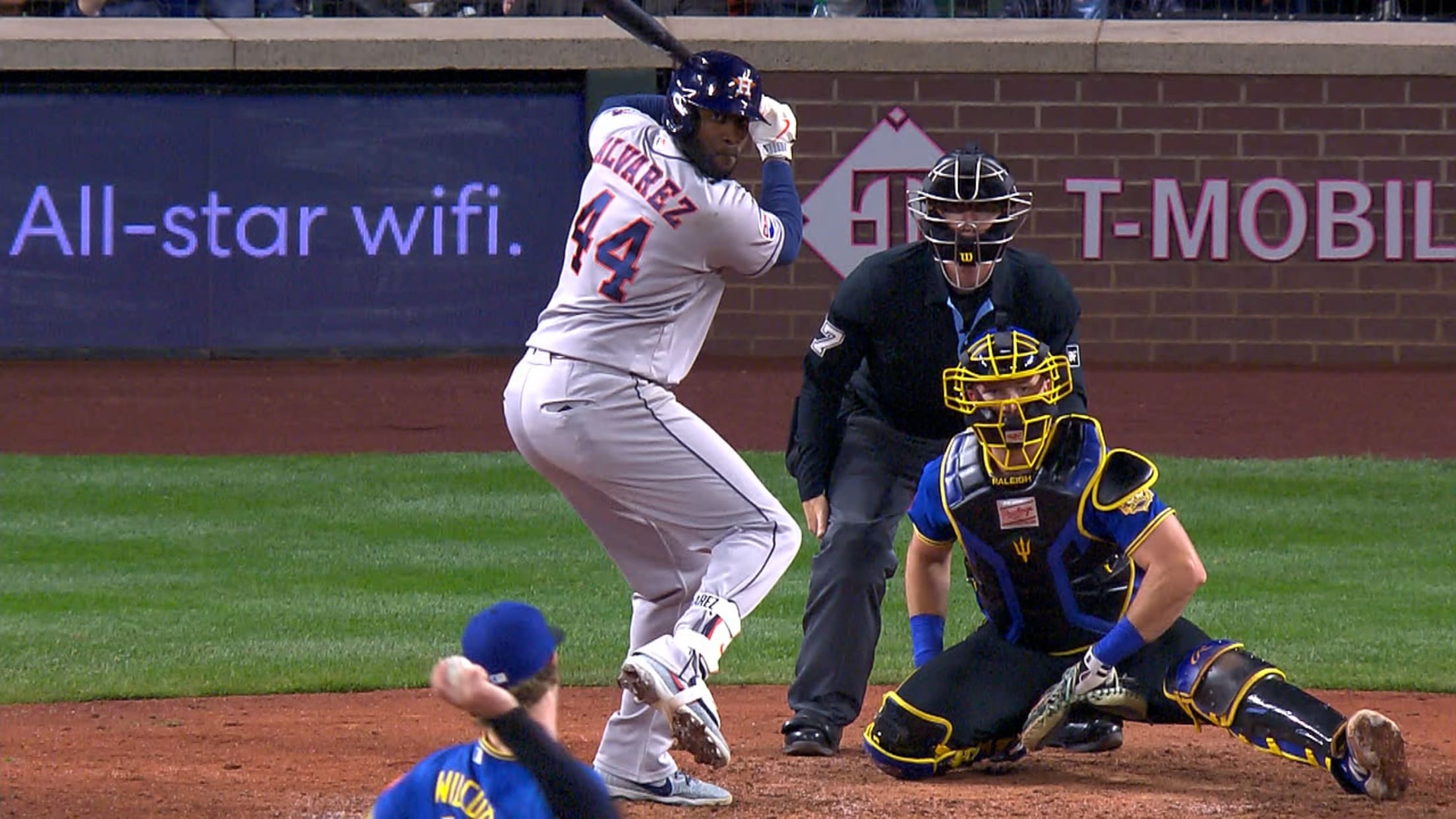 HR de 3 carreras de Yordan Álvarez