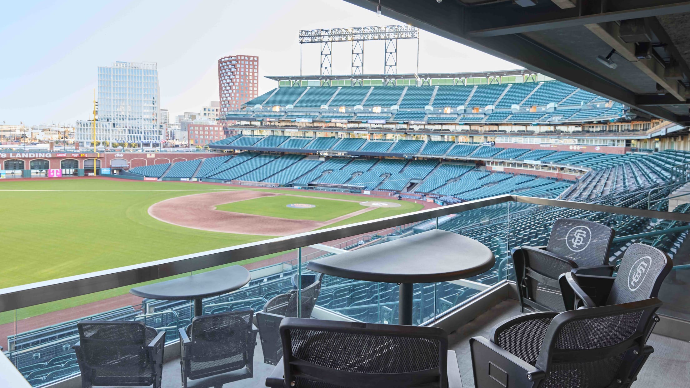 Judging Stores: SF Giants Dugout – Beyond the Creek