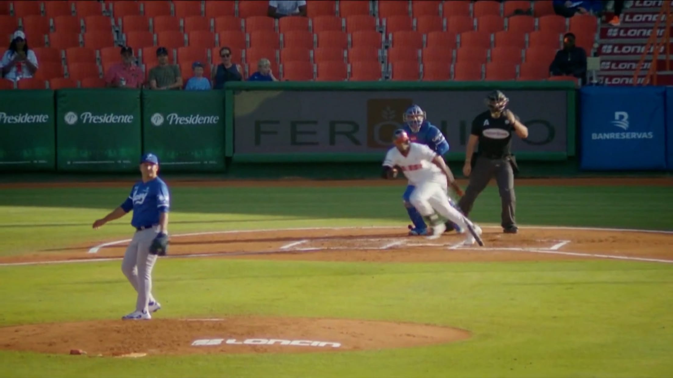 Bryan De La Cruz impulsa con sencillo