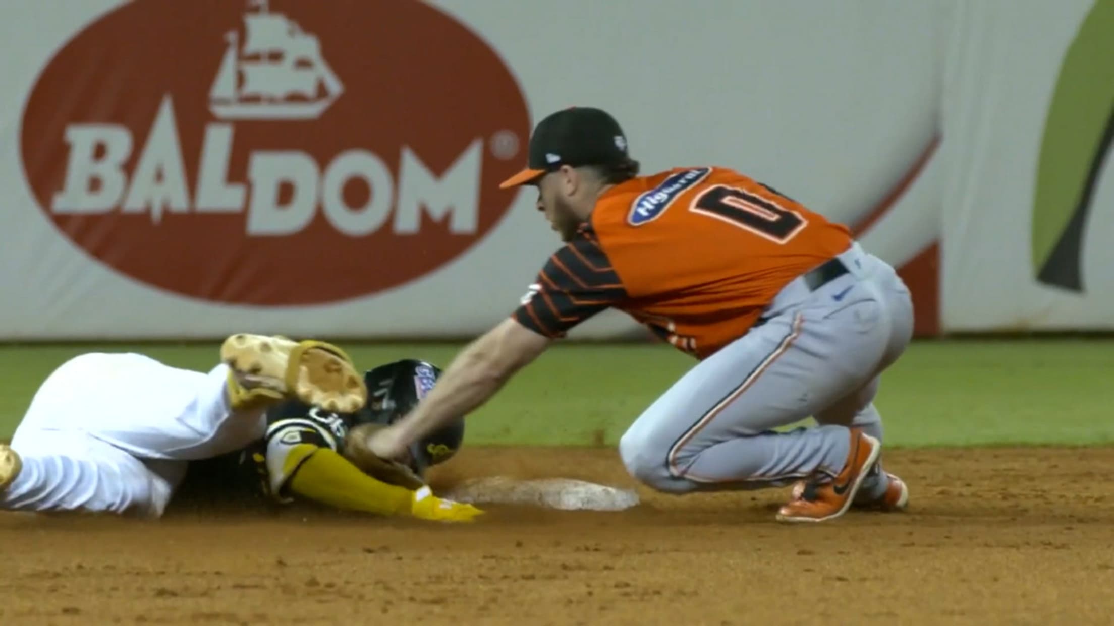 Eddie Rosario retira a Ángel Genao en 2da