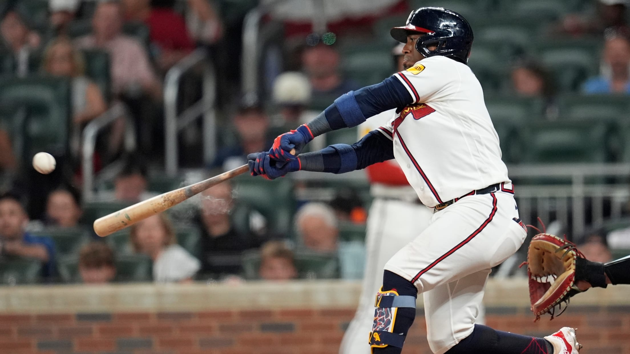 Ozzie Albies' RBI single