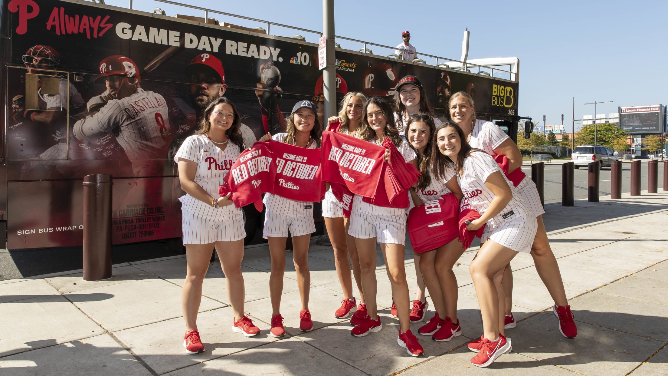 20231002_Phillies_Bus_Rally_Waterfalls-77