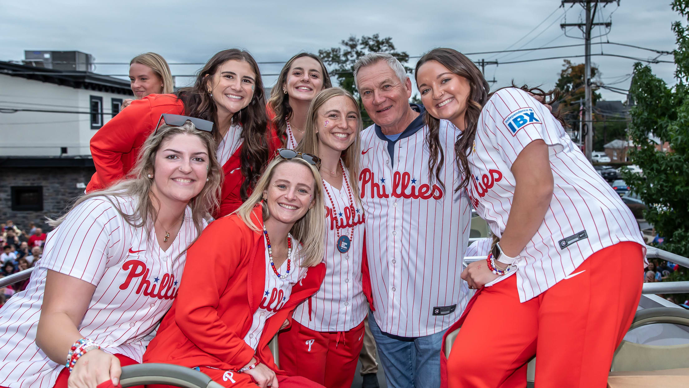 20241002_Phillies_Bus_Rally_Waterfalls-88