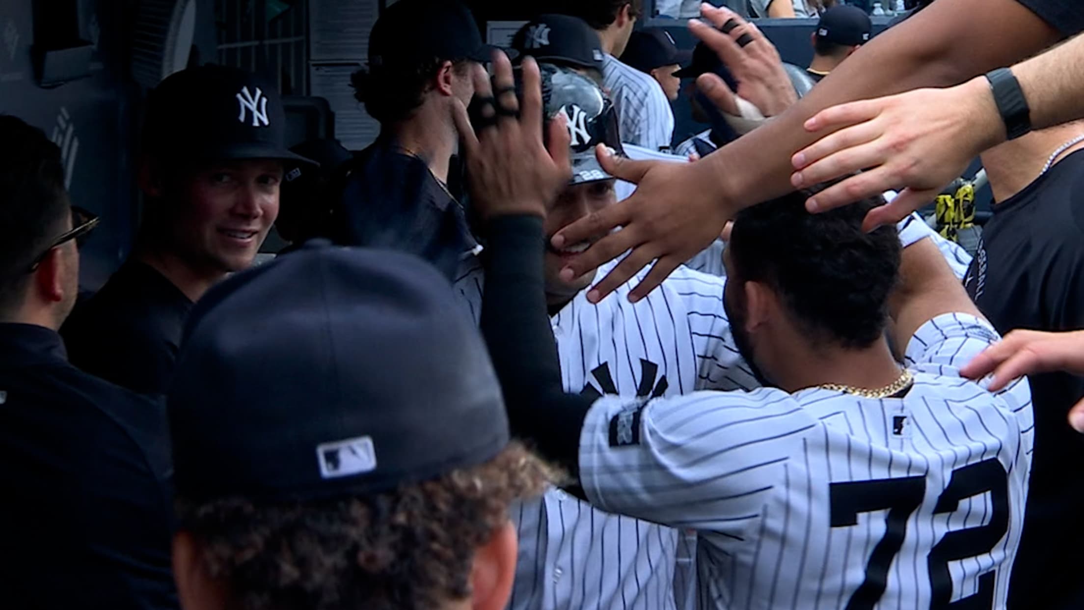 Yankees score nine in the bottom of the 8th