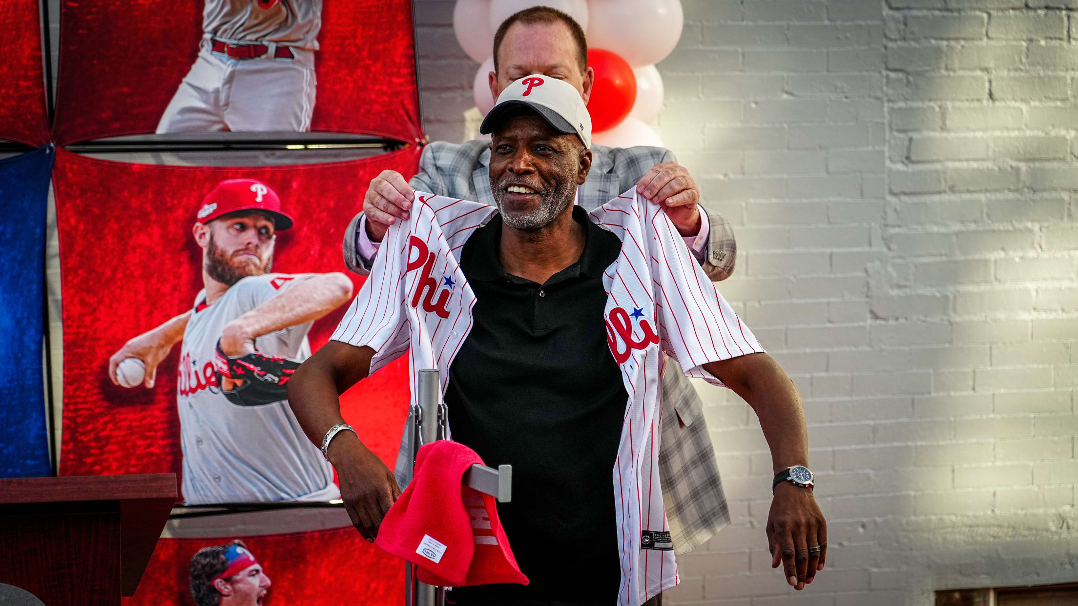 StrawberryMansionLCVan00498