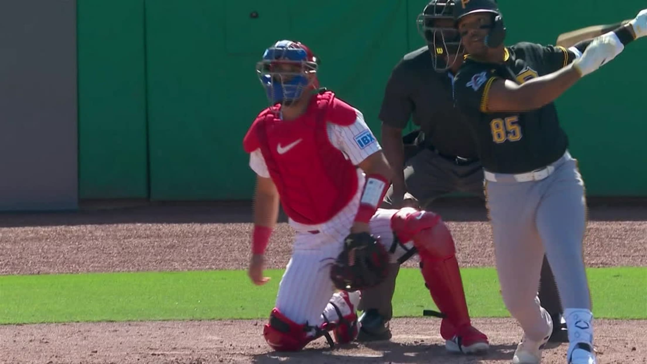 Esmerlyn Valdez's grand slam