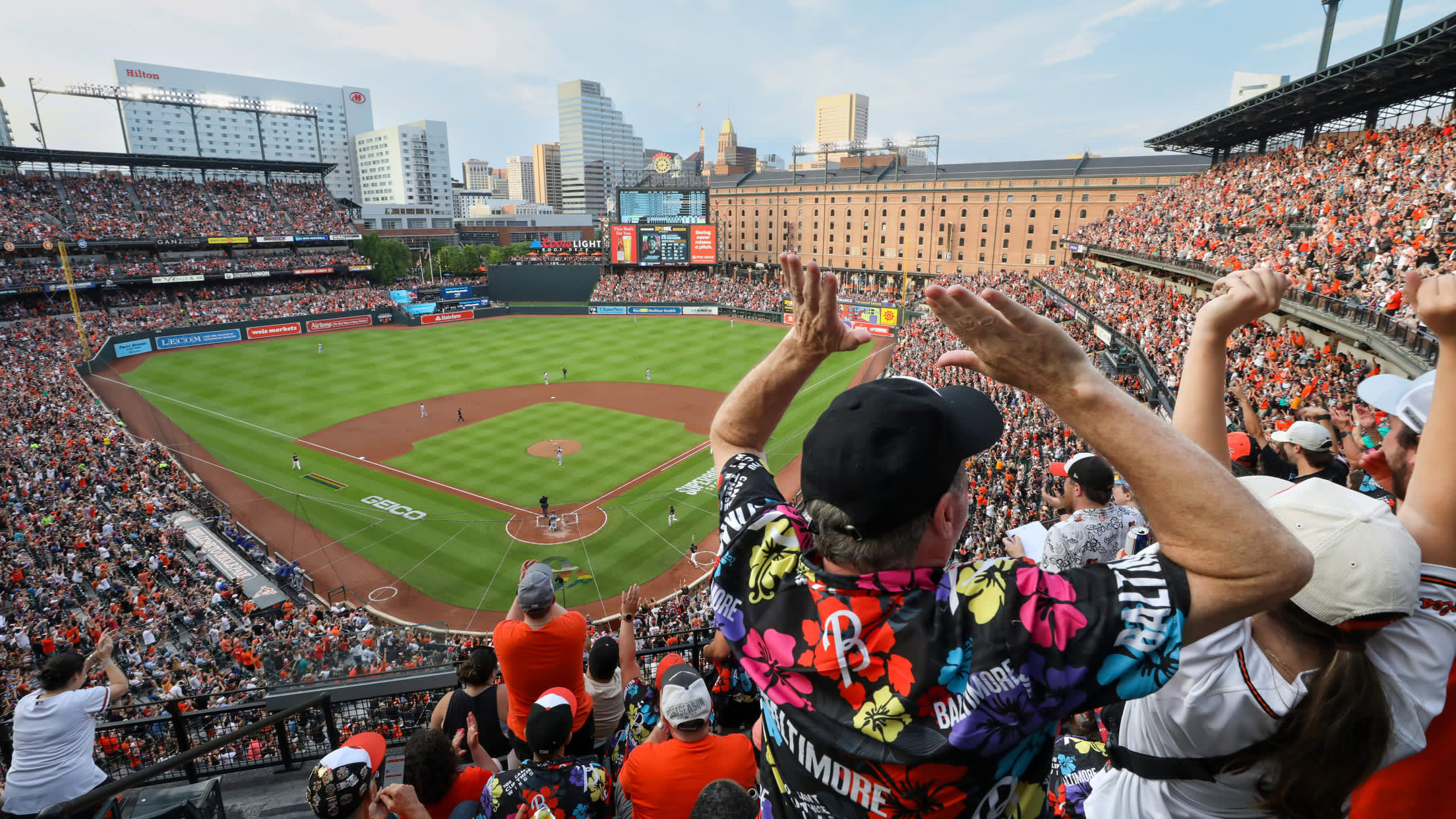 Camden Yards fans 2568