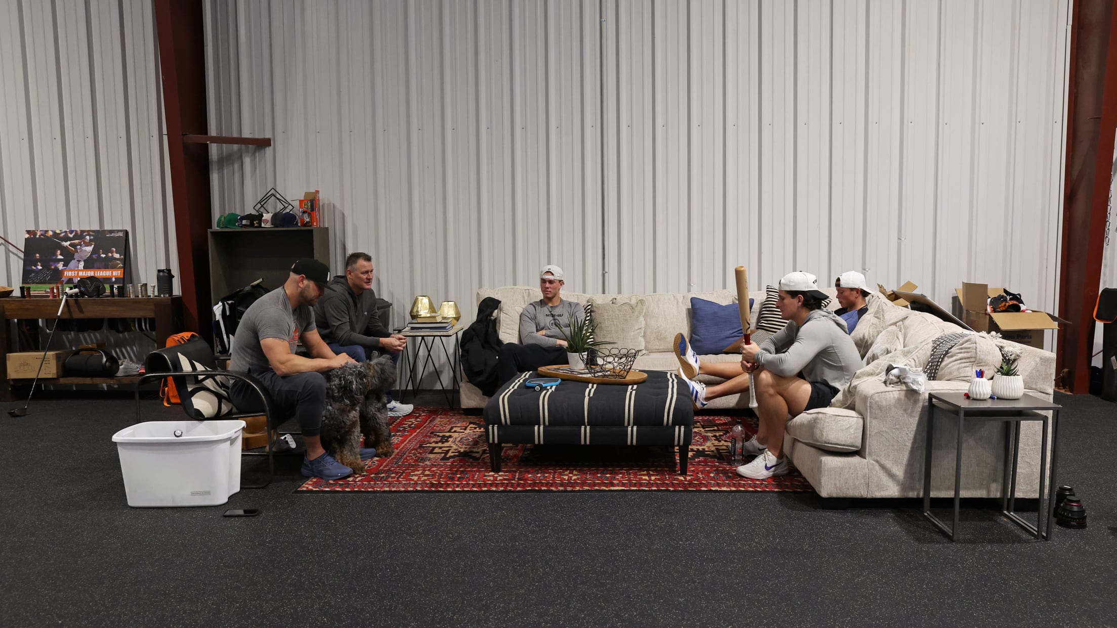 BAL-BI-021025-Holliday-Feature-052