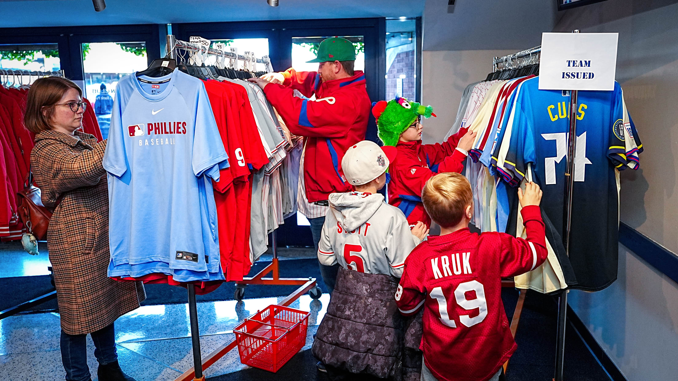 TreeLightingHolidaySale05978