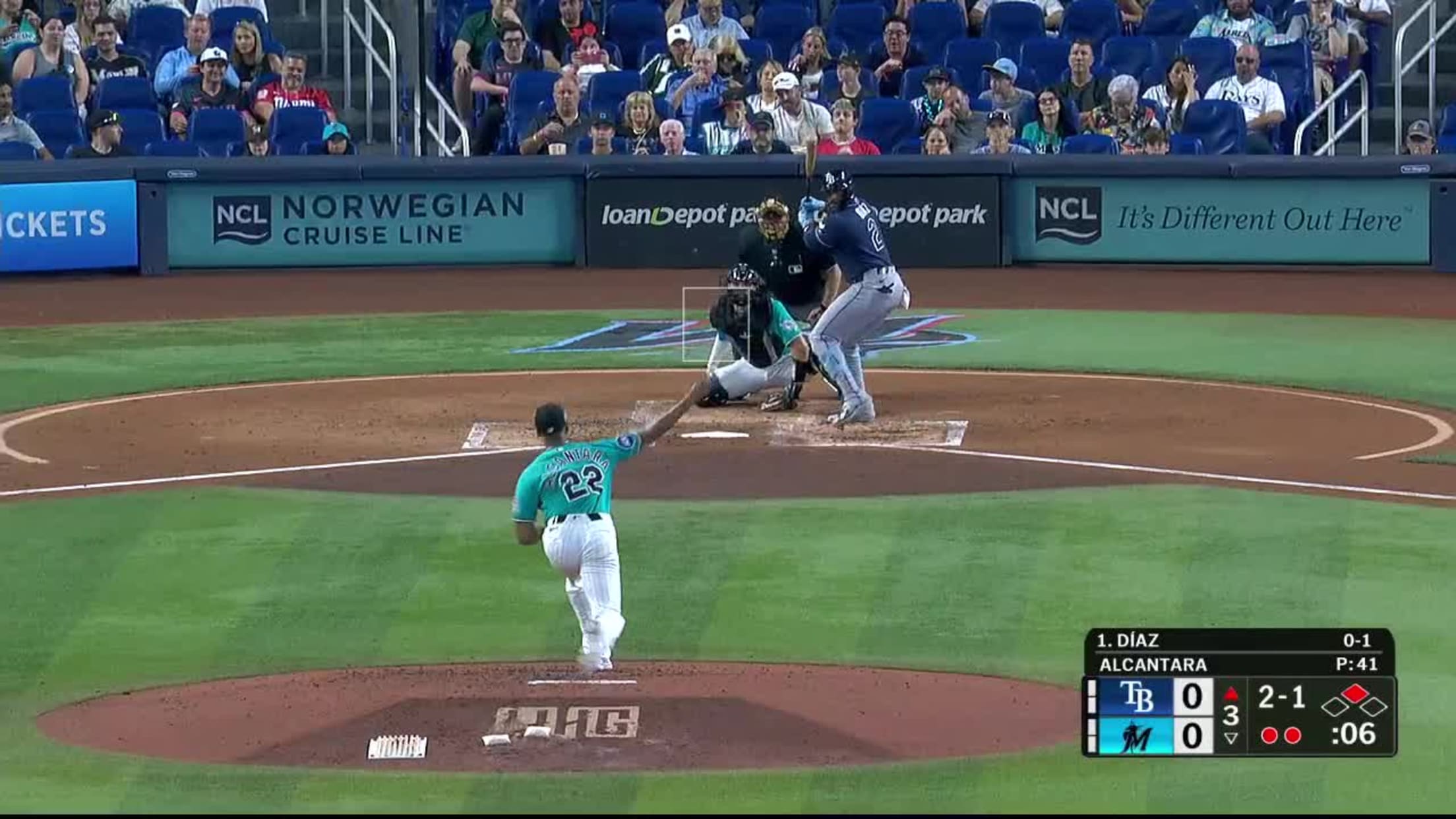 Yandy Díaz's RBI single