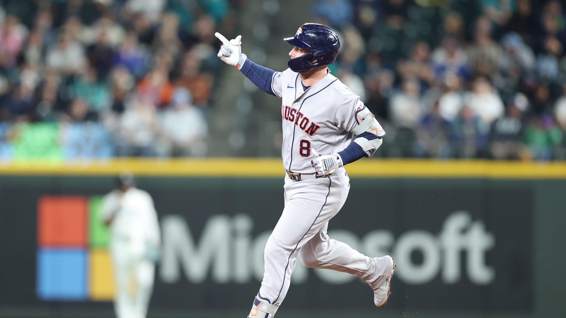 Christian Walker's 200th career home run (26)