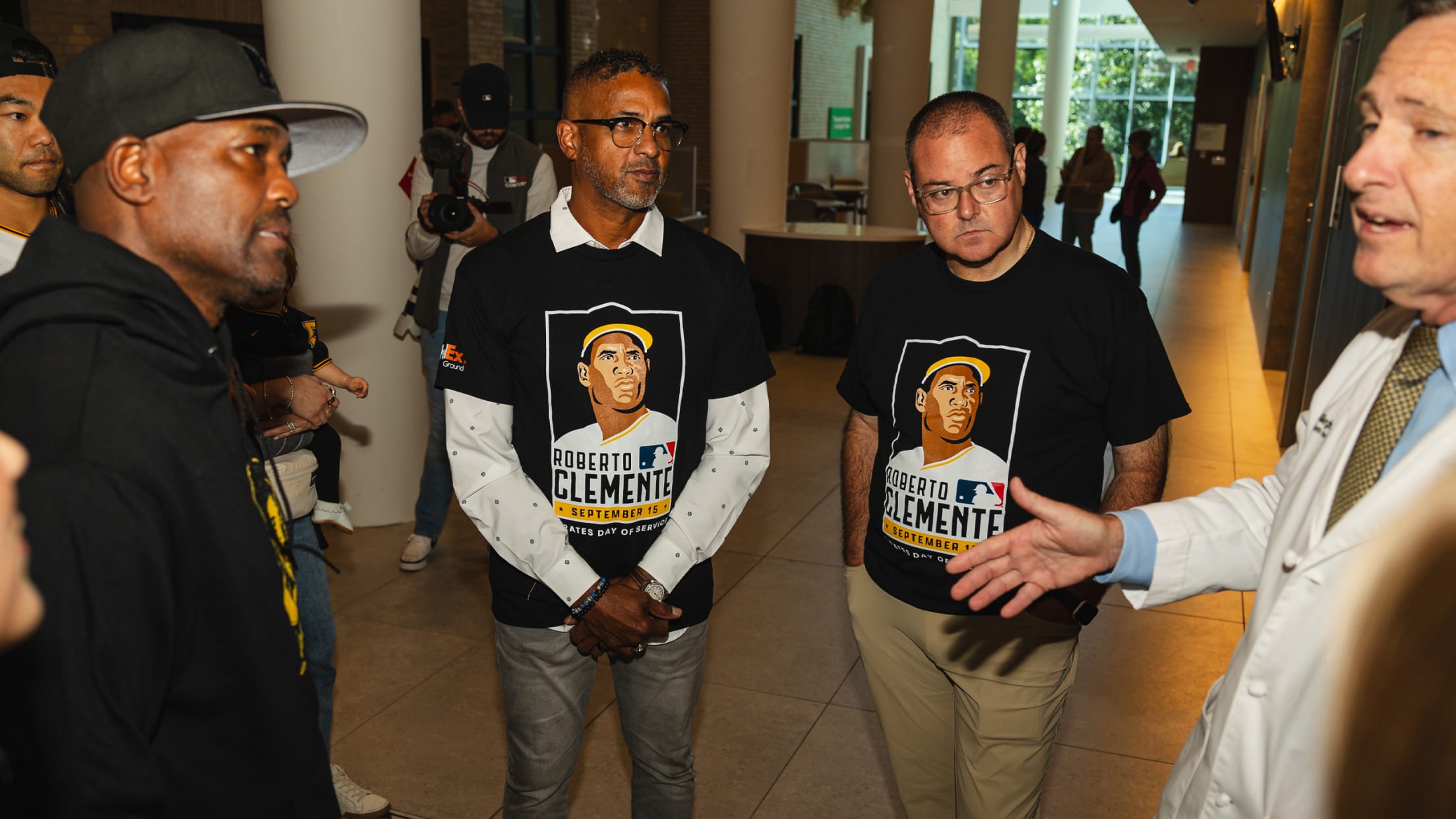 Roberto Clemente September 15 Pirates Day Of Service T Shirts