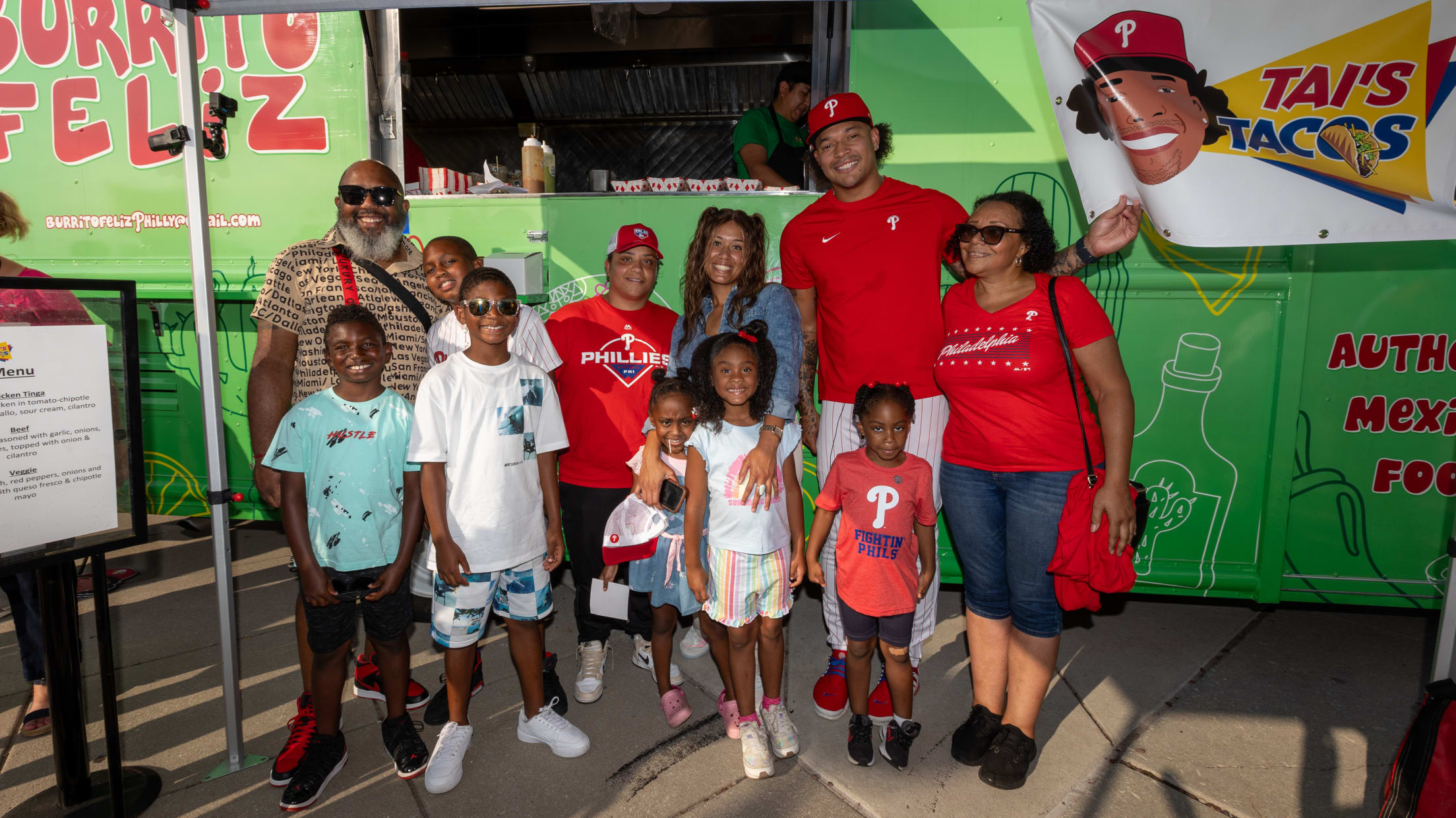 Taijuan Walker Gives Out Free Tacos to Benefit Foster Care in
