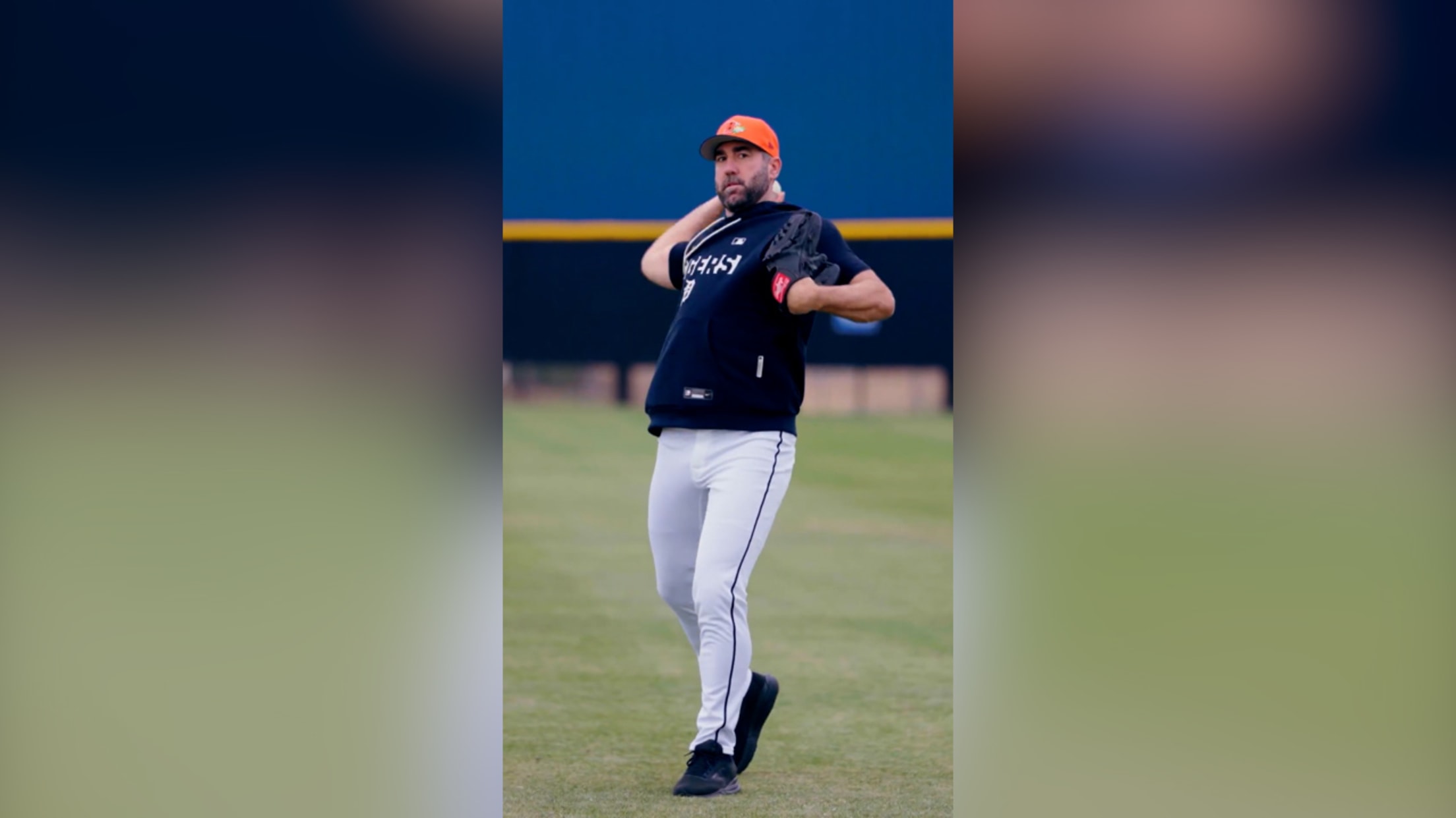 Justin Verlander throwing at Tigers camp 