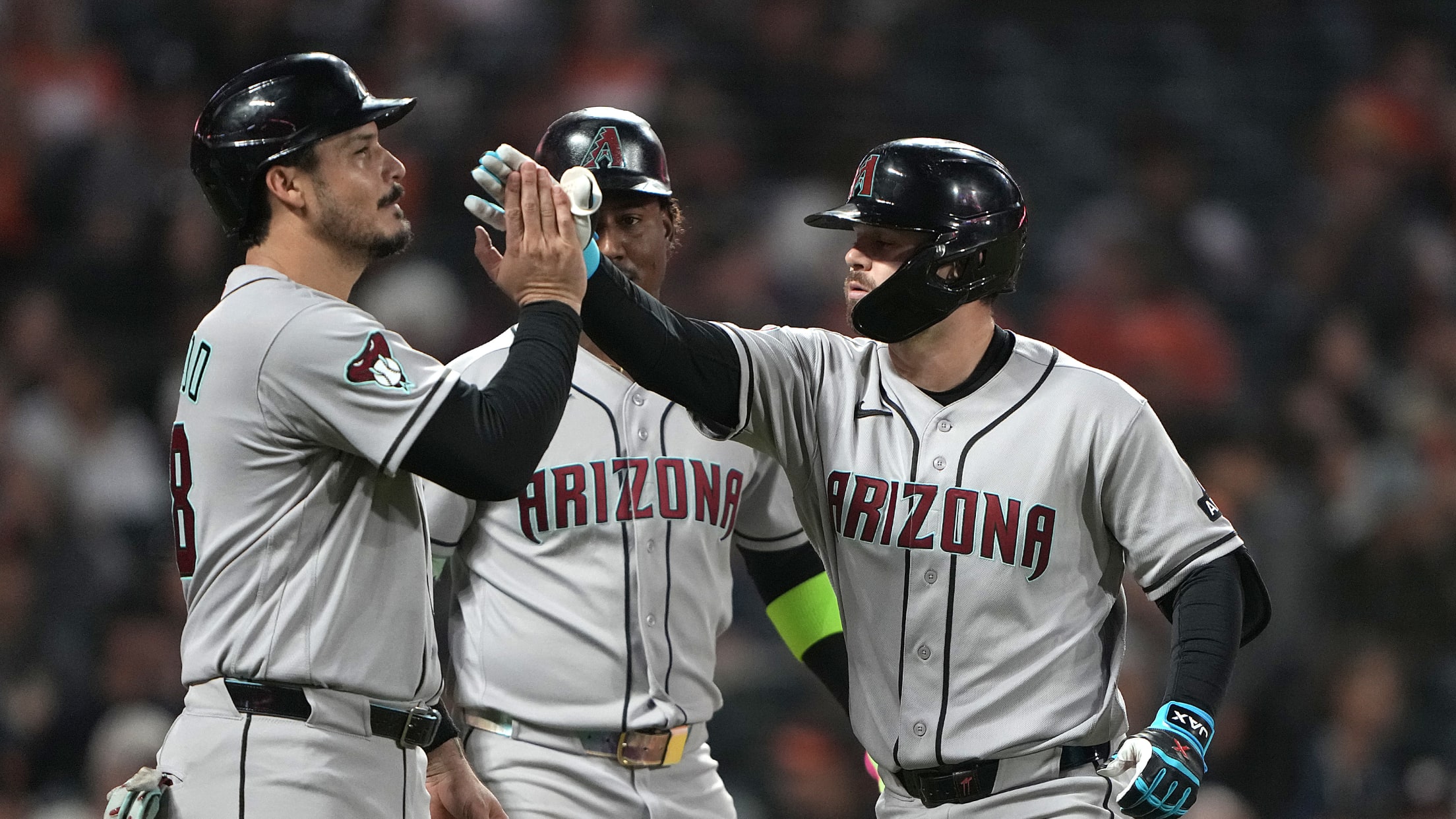 D-backs collect five runs in the 3rd
