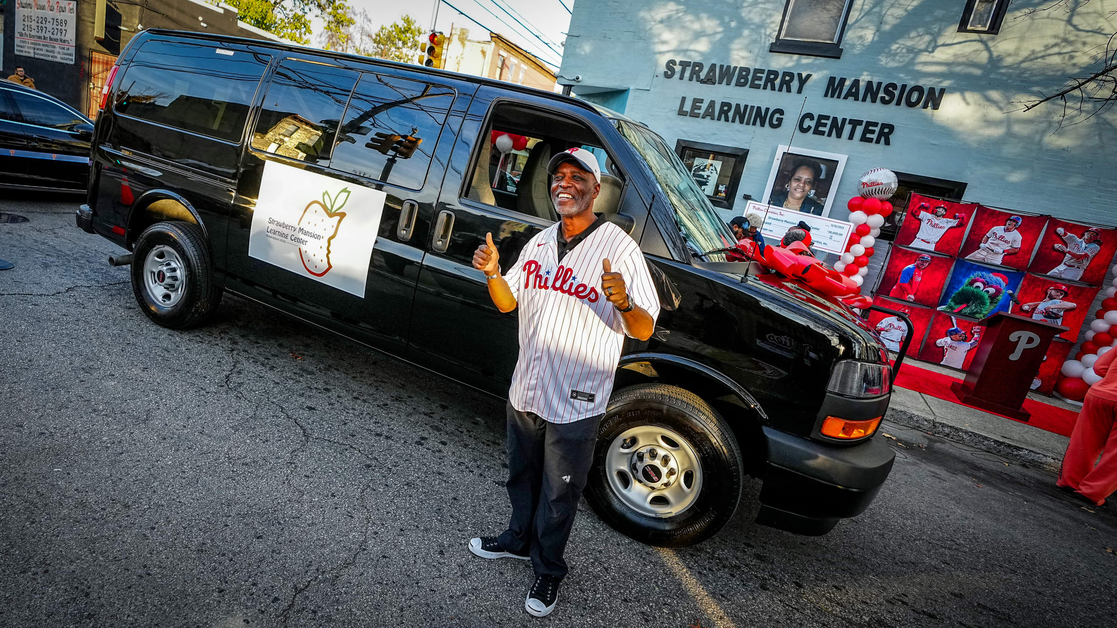 StrawberryMansionLCVan00962