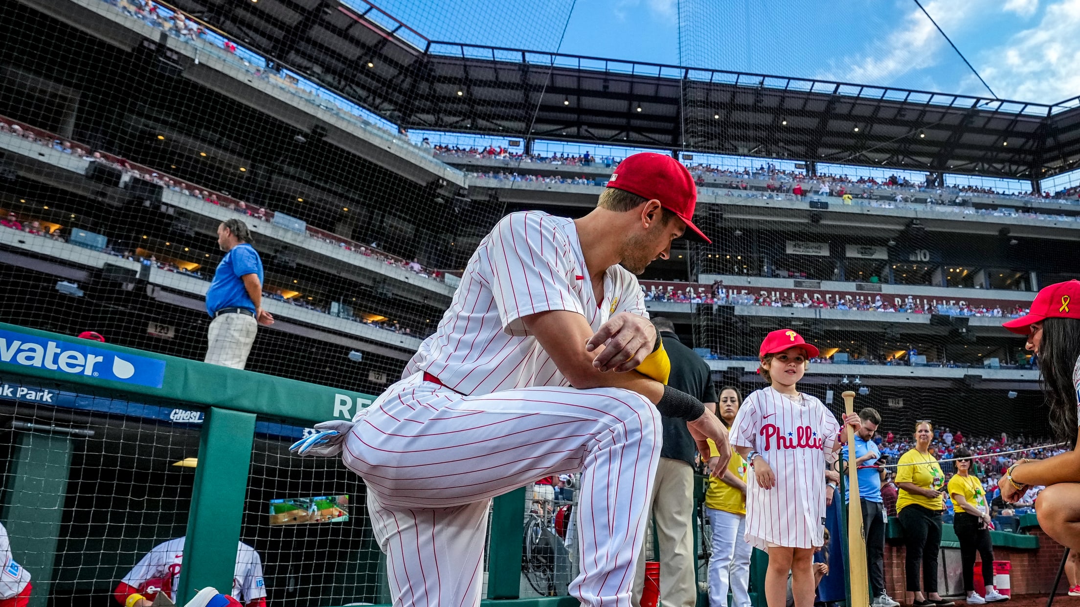 ChildhoodCancerPregame00385