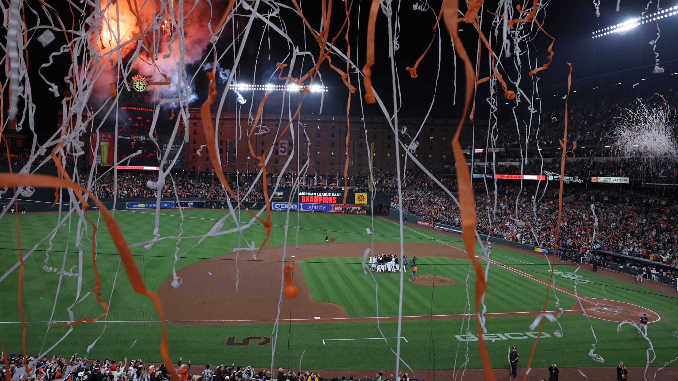 BAL- BI - Homestand In Focus - 1003 - 049