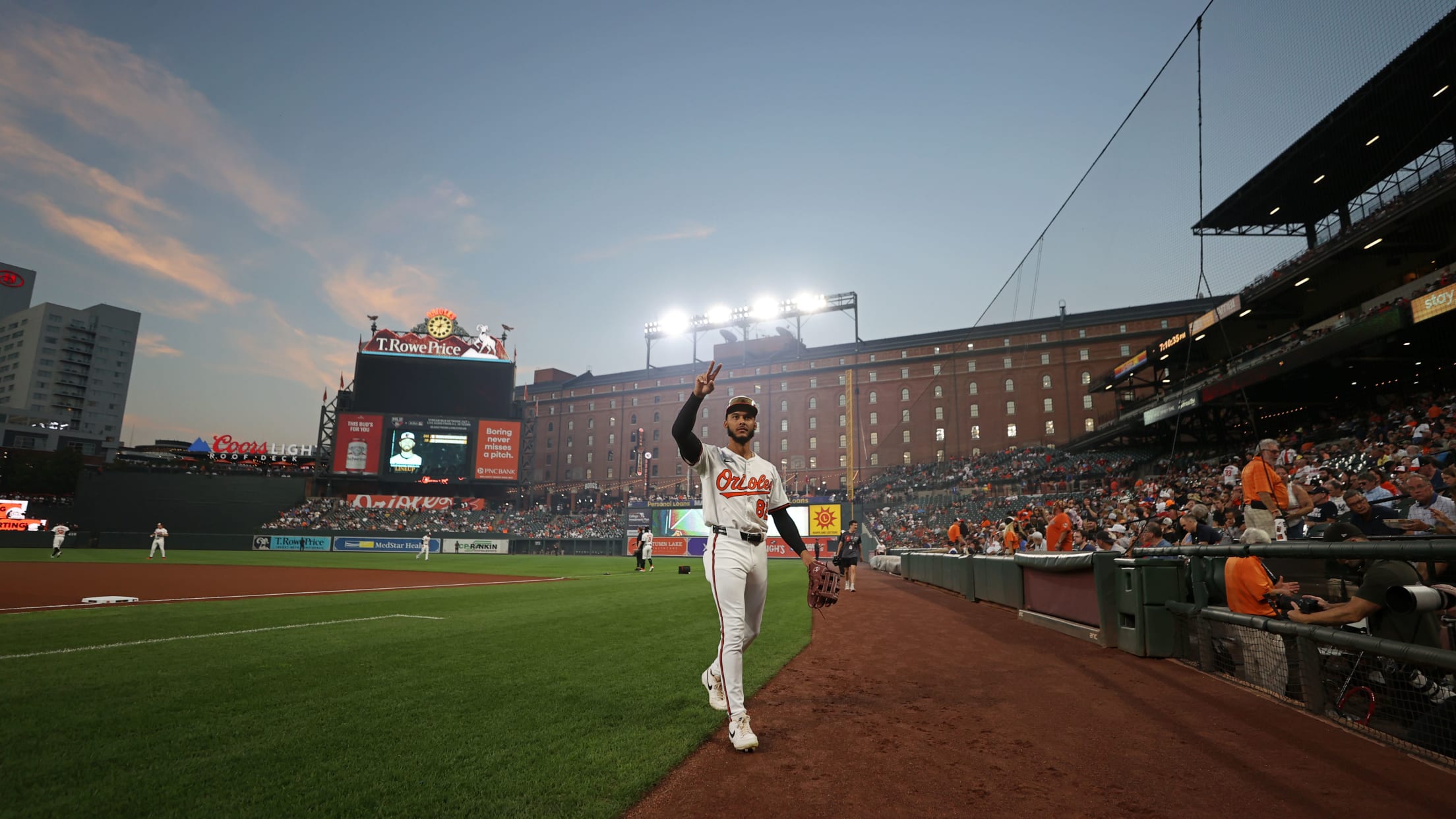 bal_Birdland_Insider_Connor_Photos_054