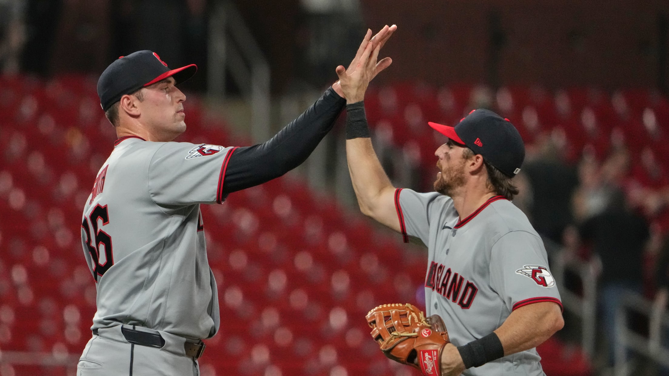 Cade Smith sella la victoria de los Guardianes