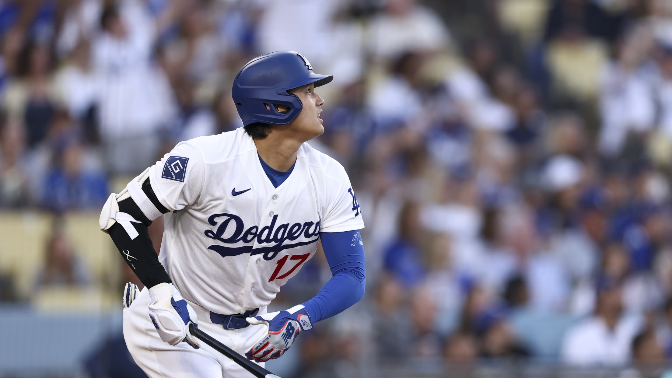 Ohtani, Pages hit back-to-back 1st-inning home runs