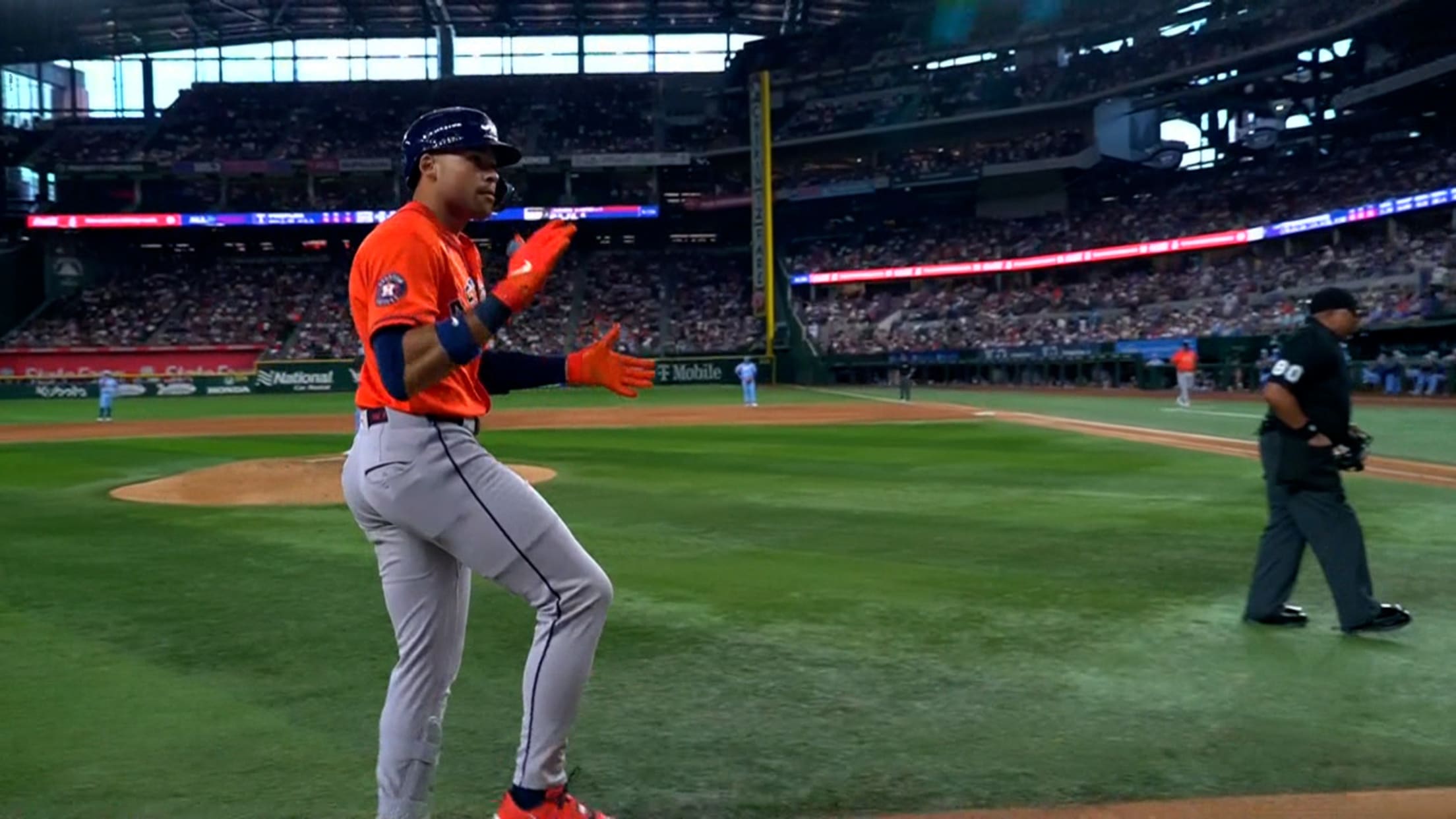 Cam Smith's solo homer (12)