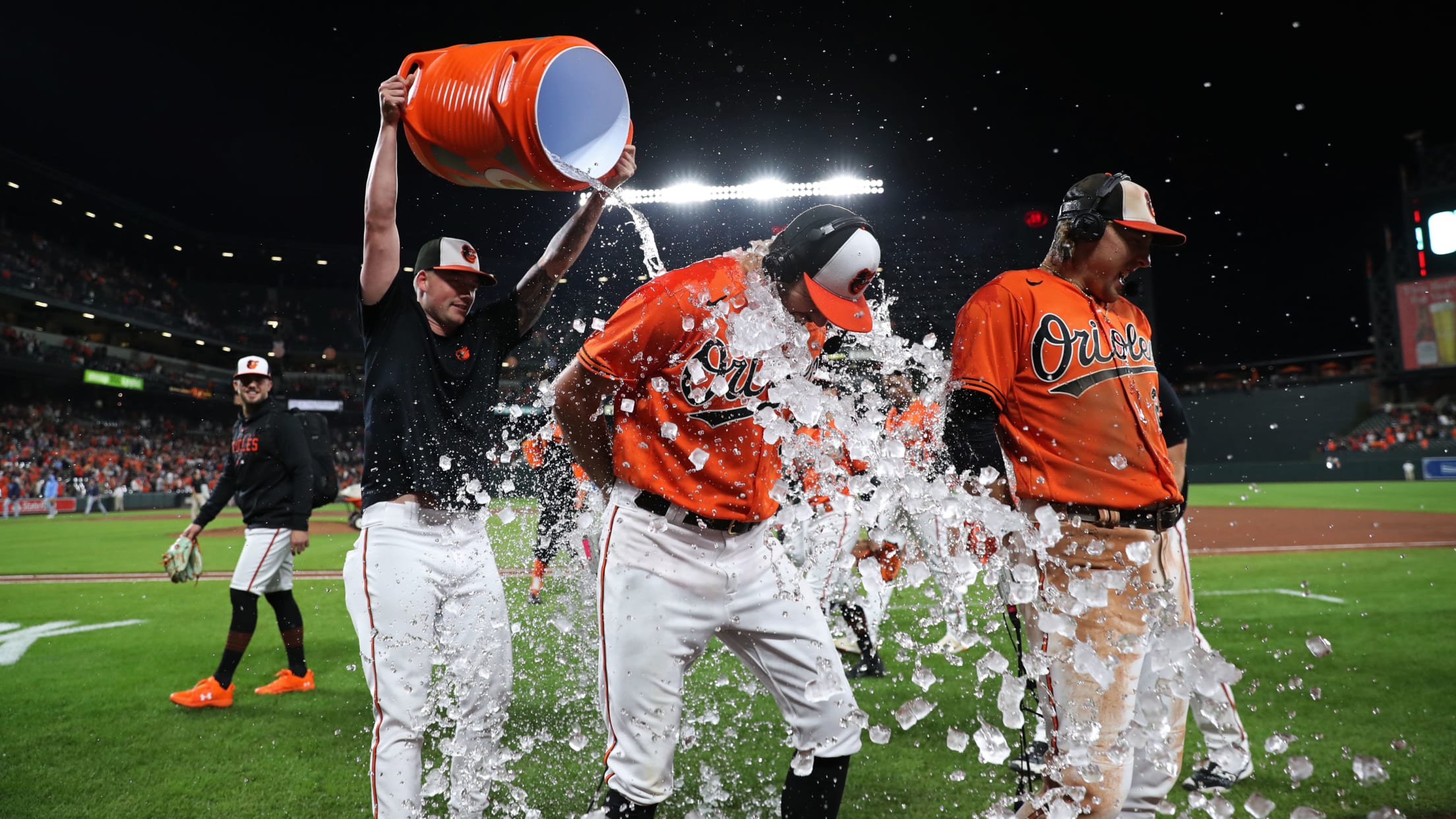 BAL-BI-121823-TopPhotos23-061