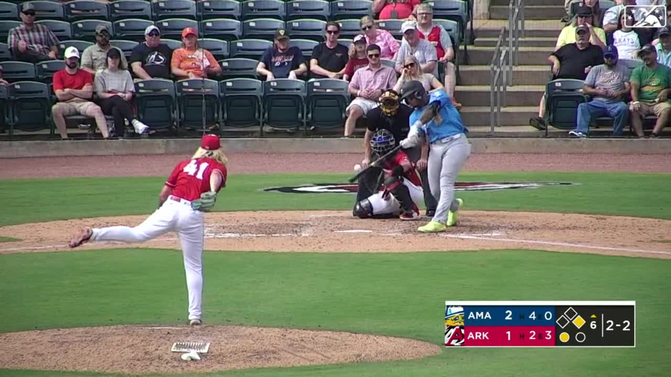 De Los Santos' RBI double