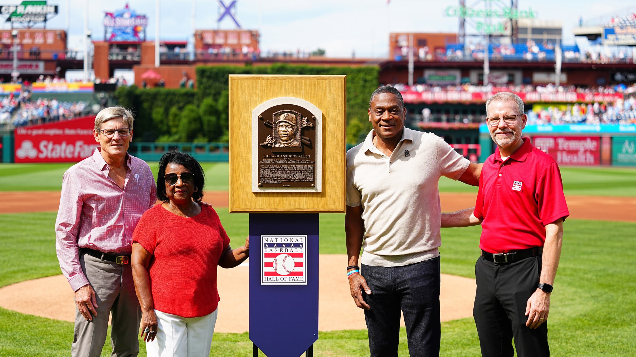 Allen_HOF_Pregame73340