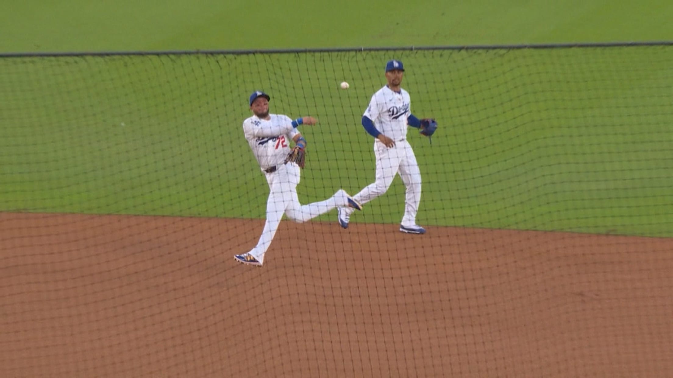 Miguel Rojas wins Play of the Week for insane throw