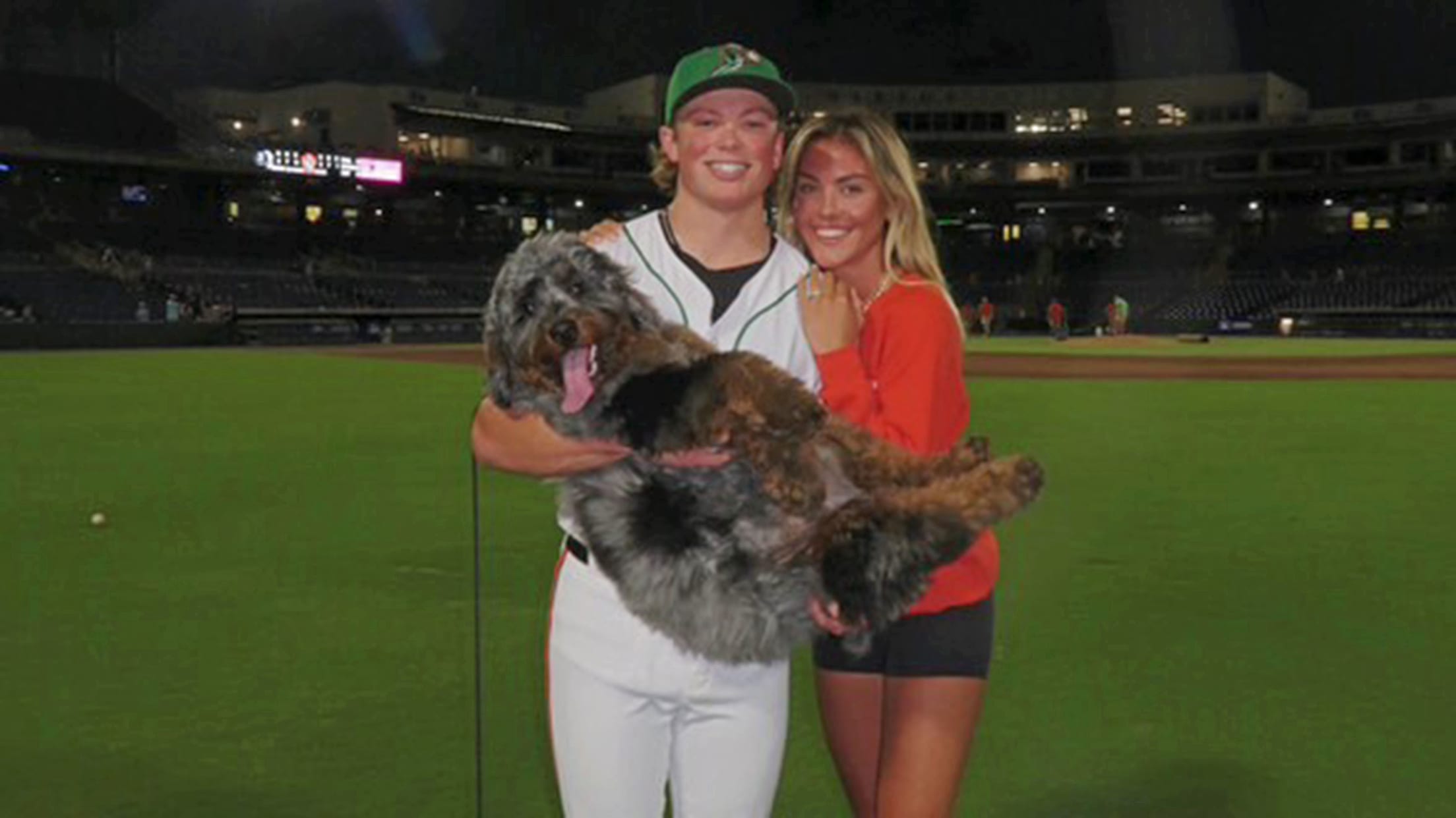 BAL-BI-021025-Holliday-Feature-046