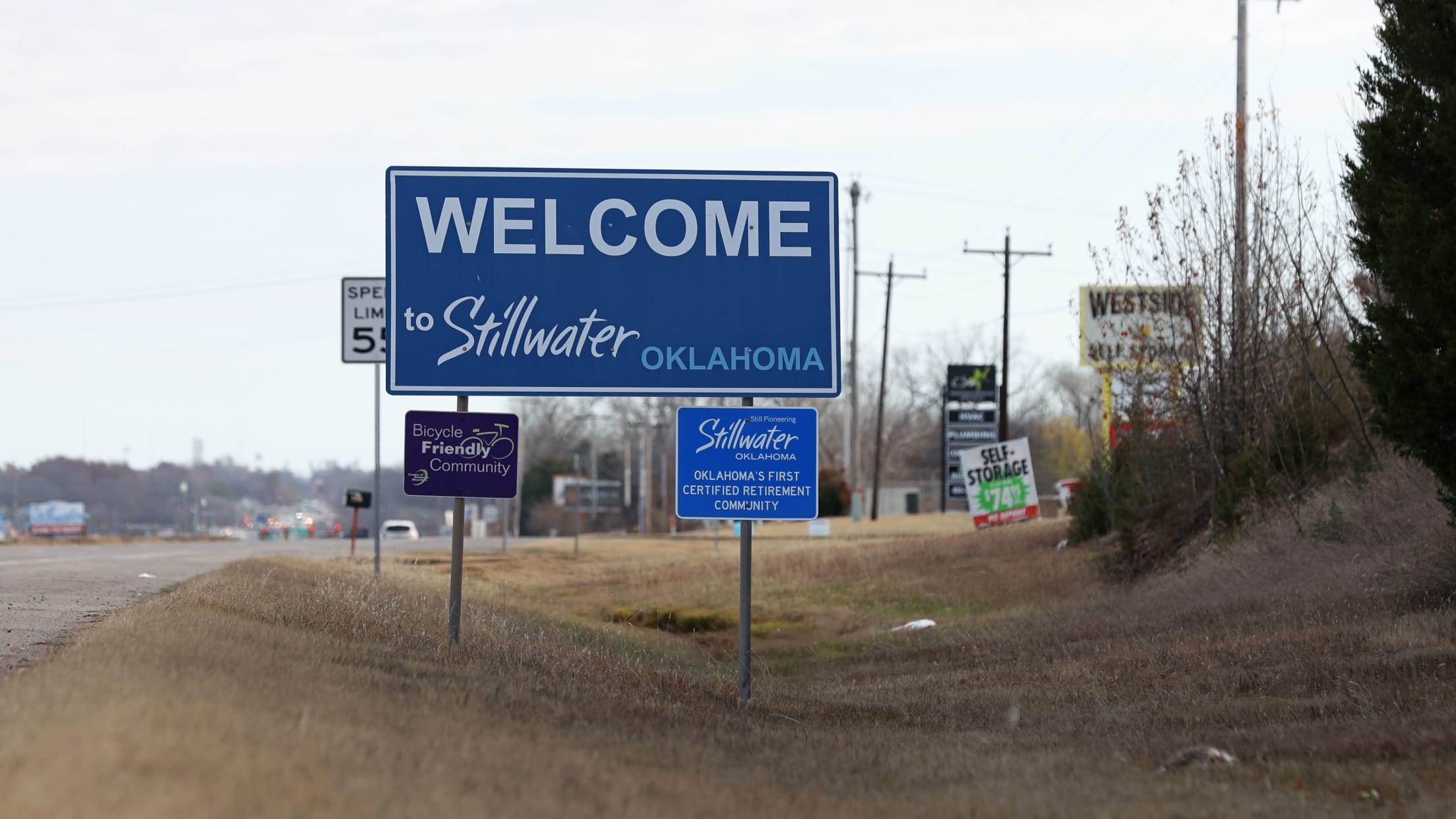 BAL-BI-021025-Holliday-Feature-007