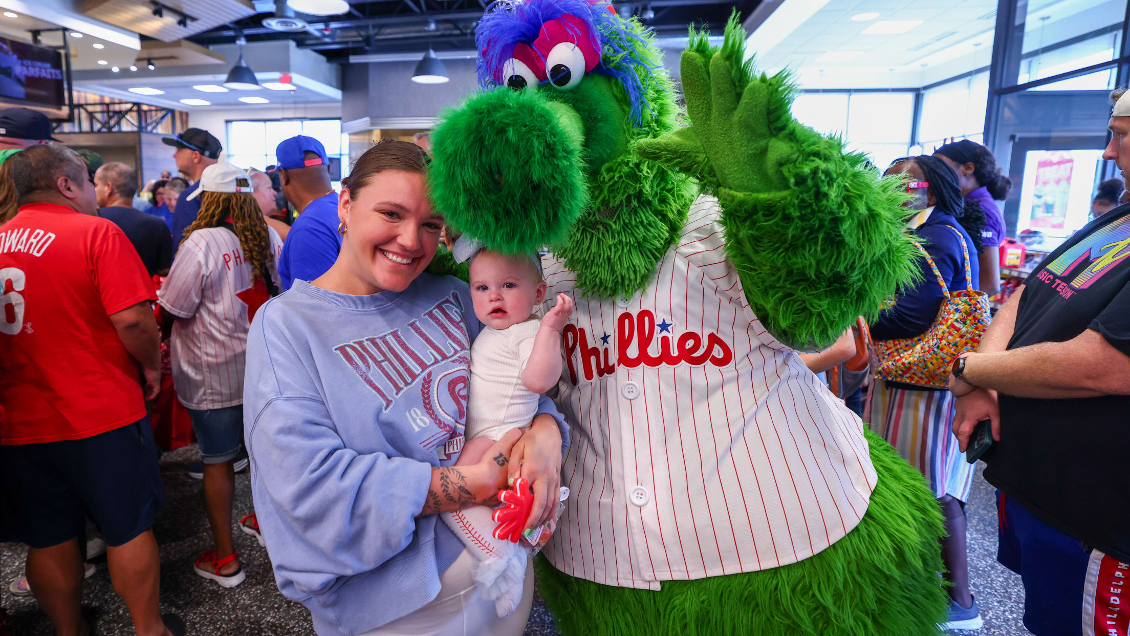 20260817_Wawa x Phillies-12