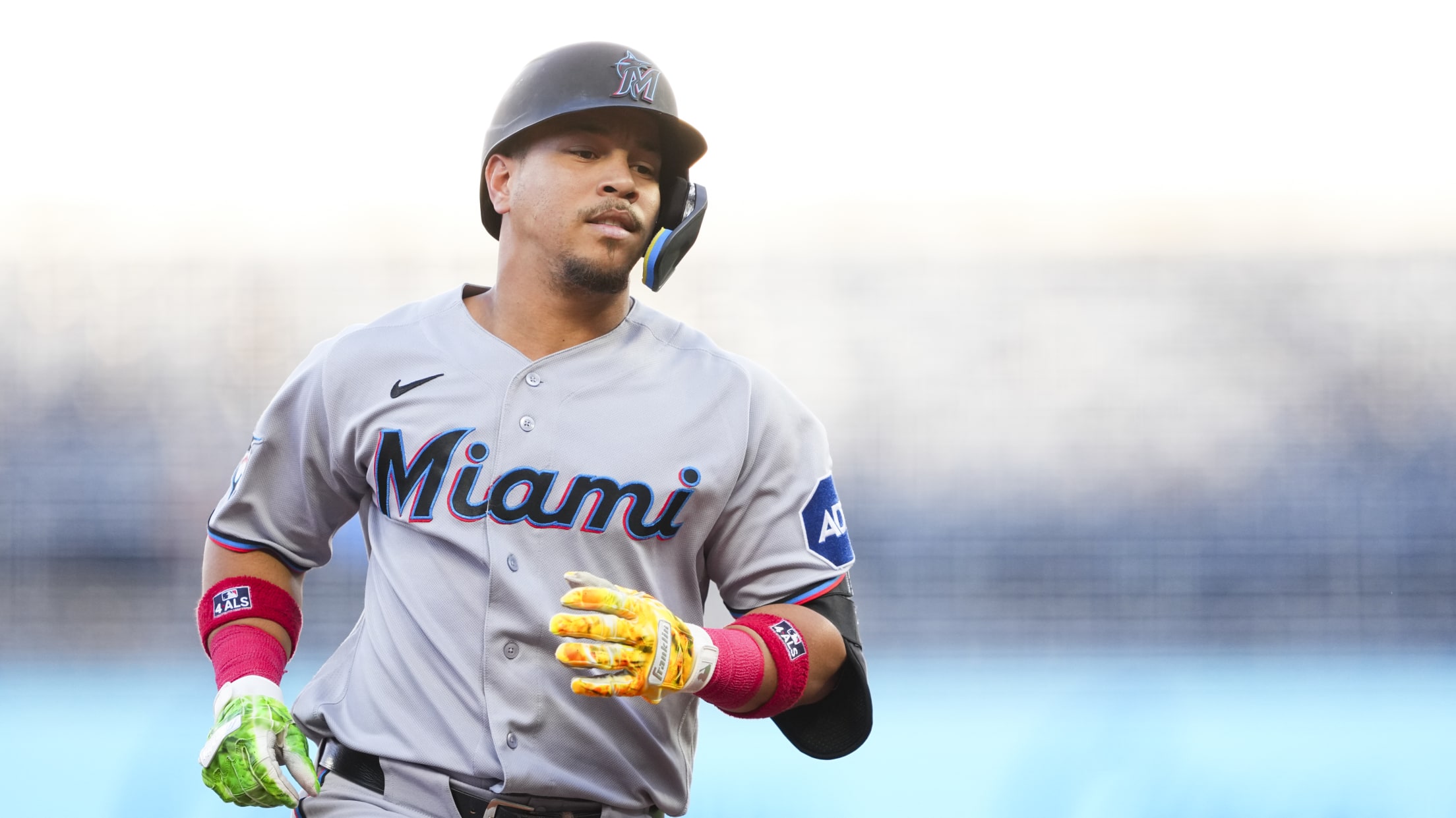 Heriberto Hernández's leadoff home run (23)