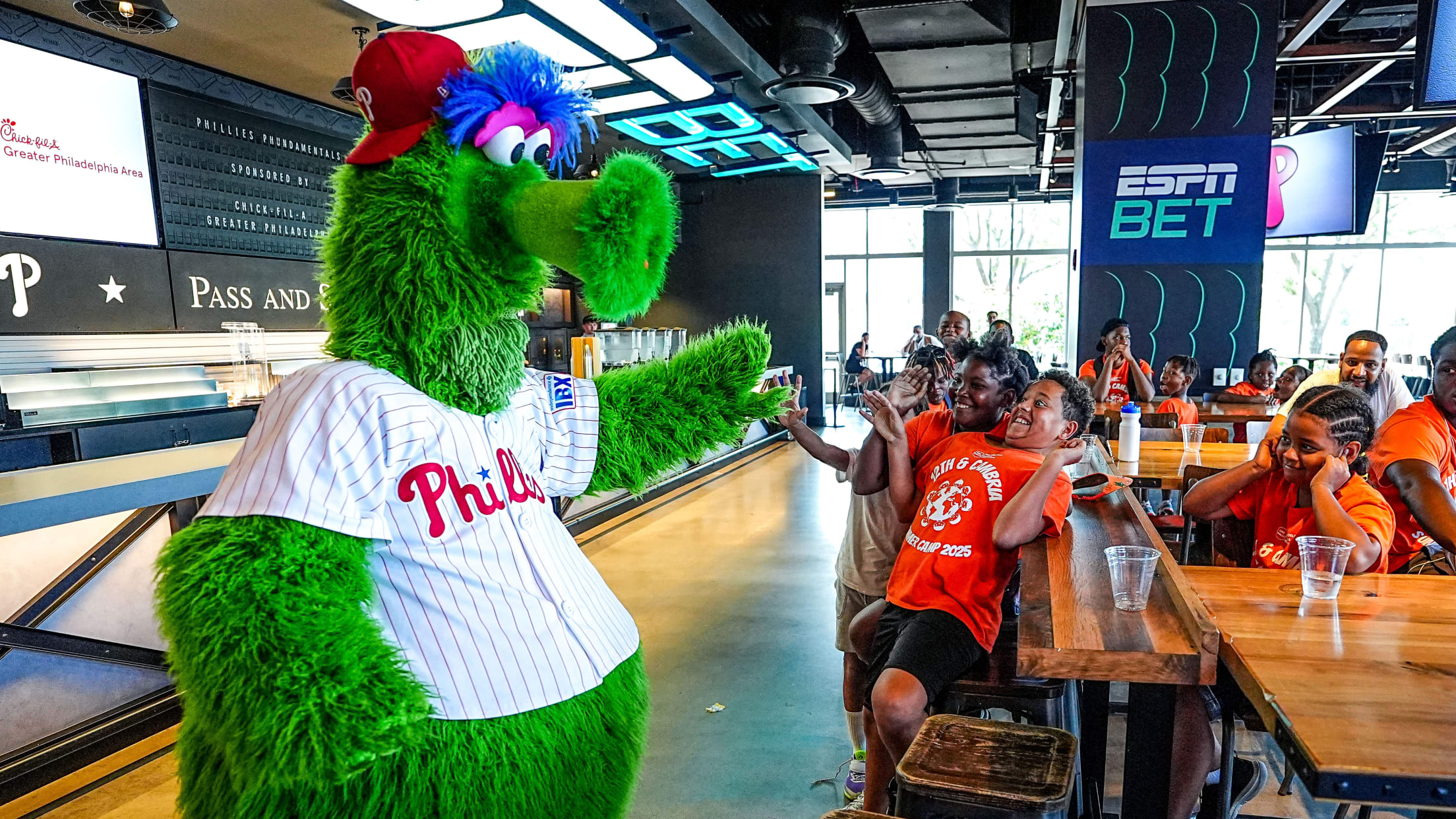 PhilliesPhundamentals06036