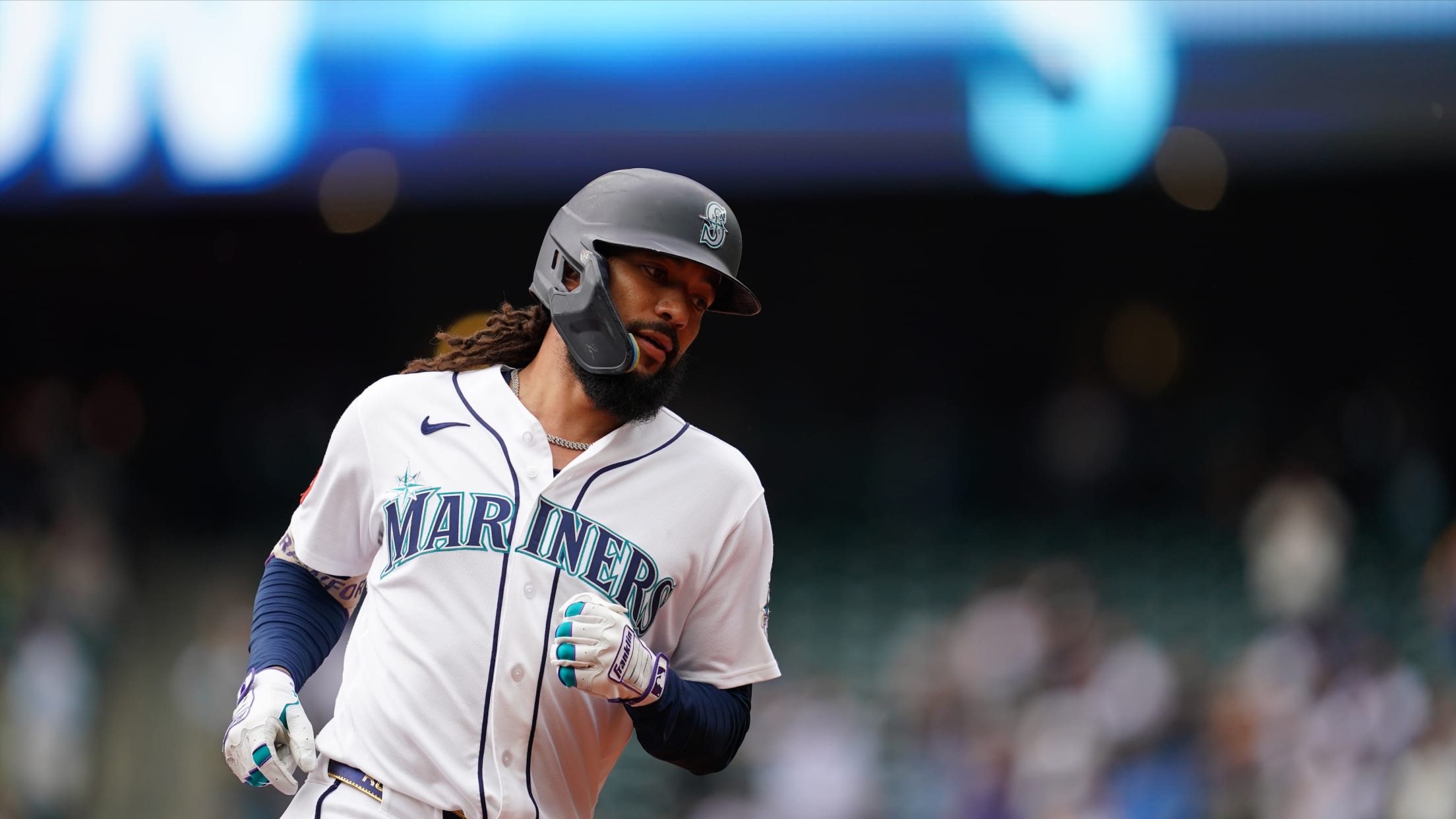 J.P. Crawford's leadoff home run (10)