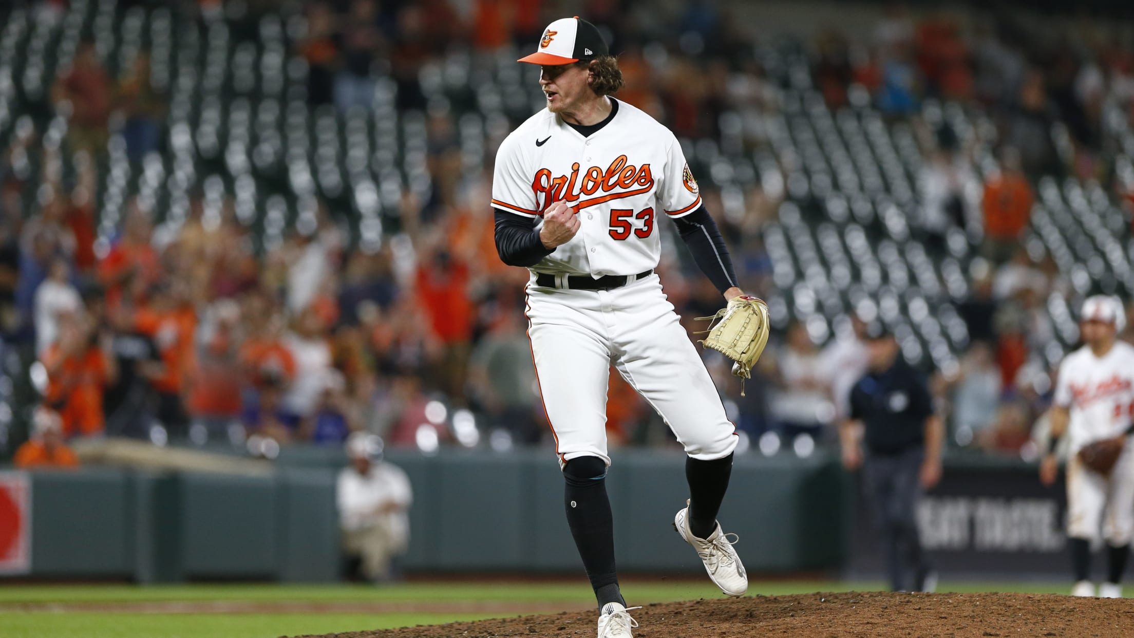 BAL-BI-121823-TopPhotos23-080