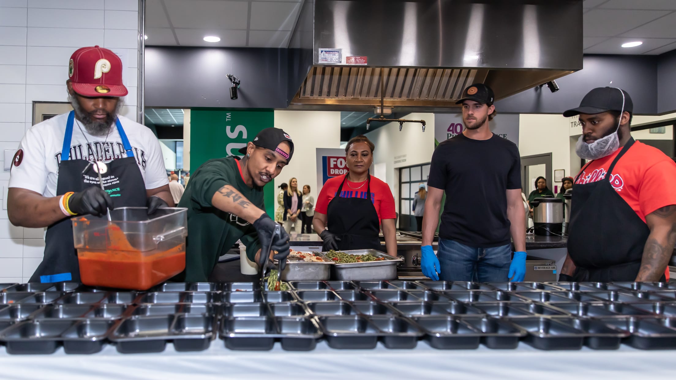 20250501_Phans_Feeding_Families-22