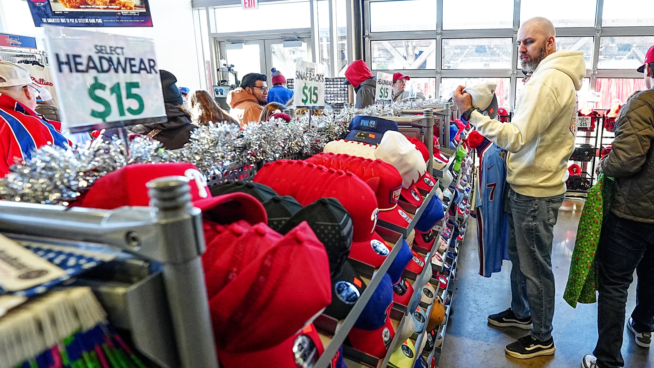 TreeLightingHolidaySale06009