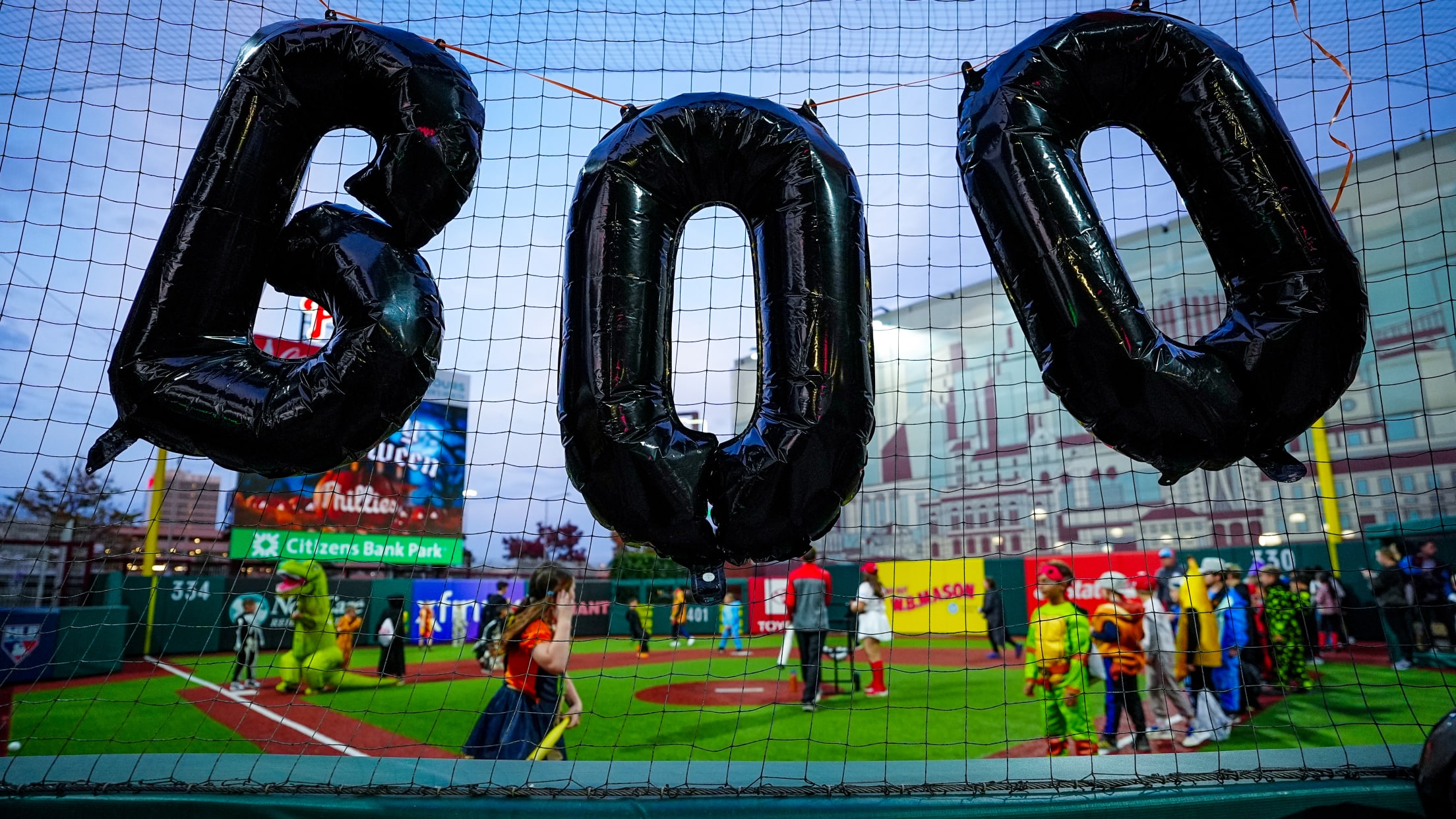 BallgirlsHalloweenParty06113