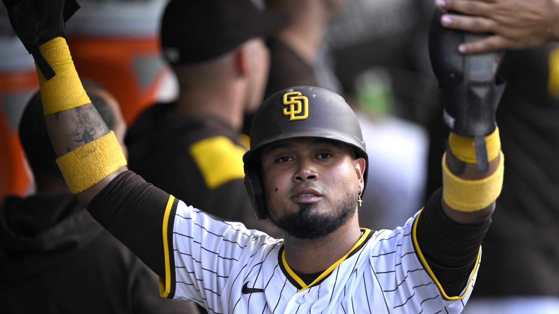 Luis Arraez agrees to one-year deal with Giants