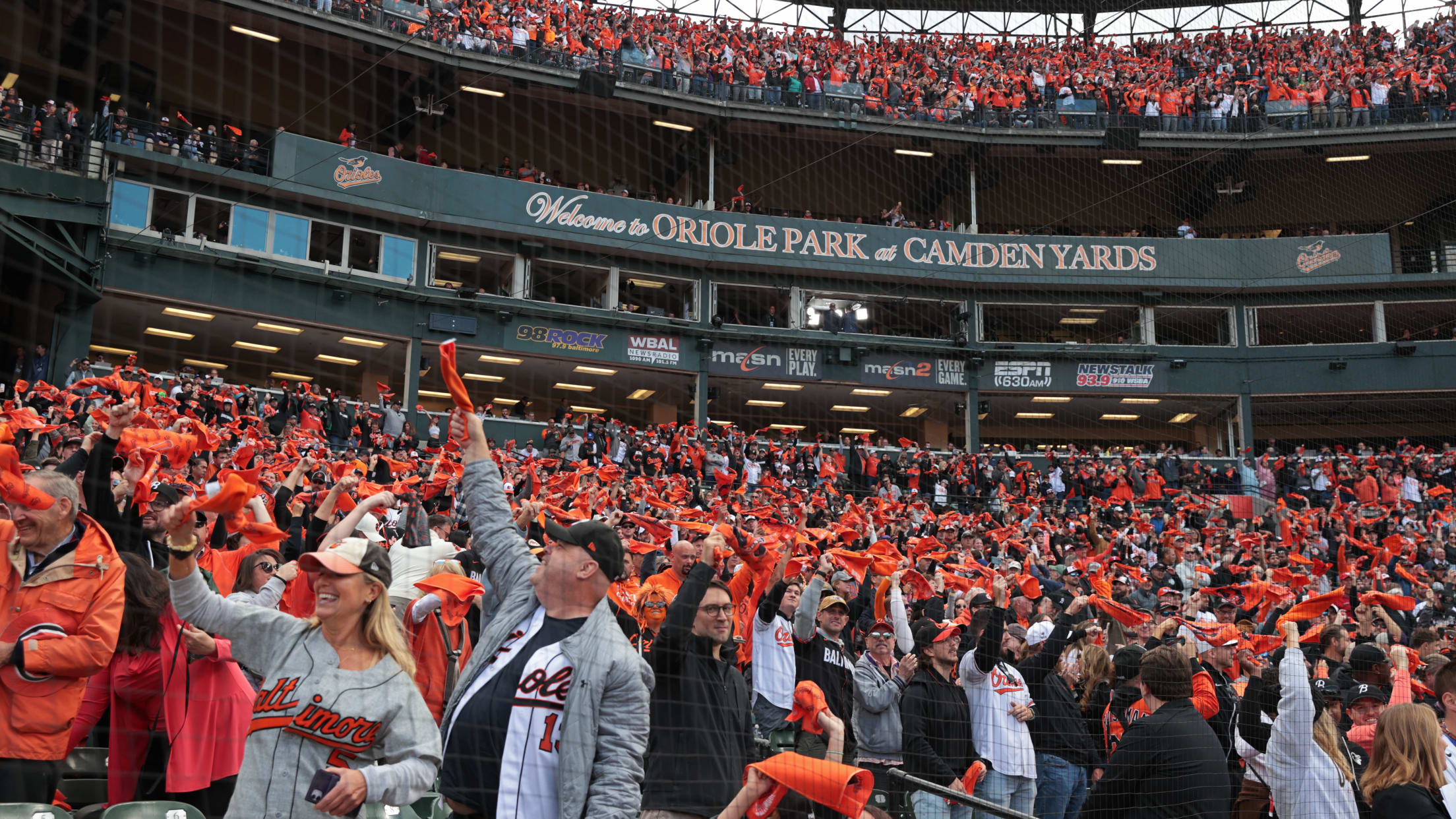 BAL-BI-121823-TopPhotos23-066