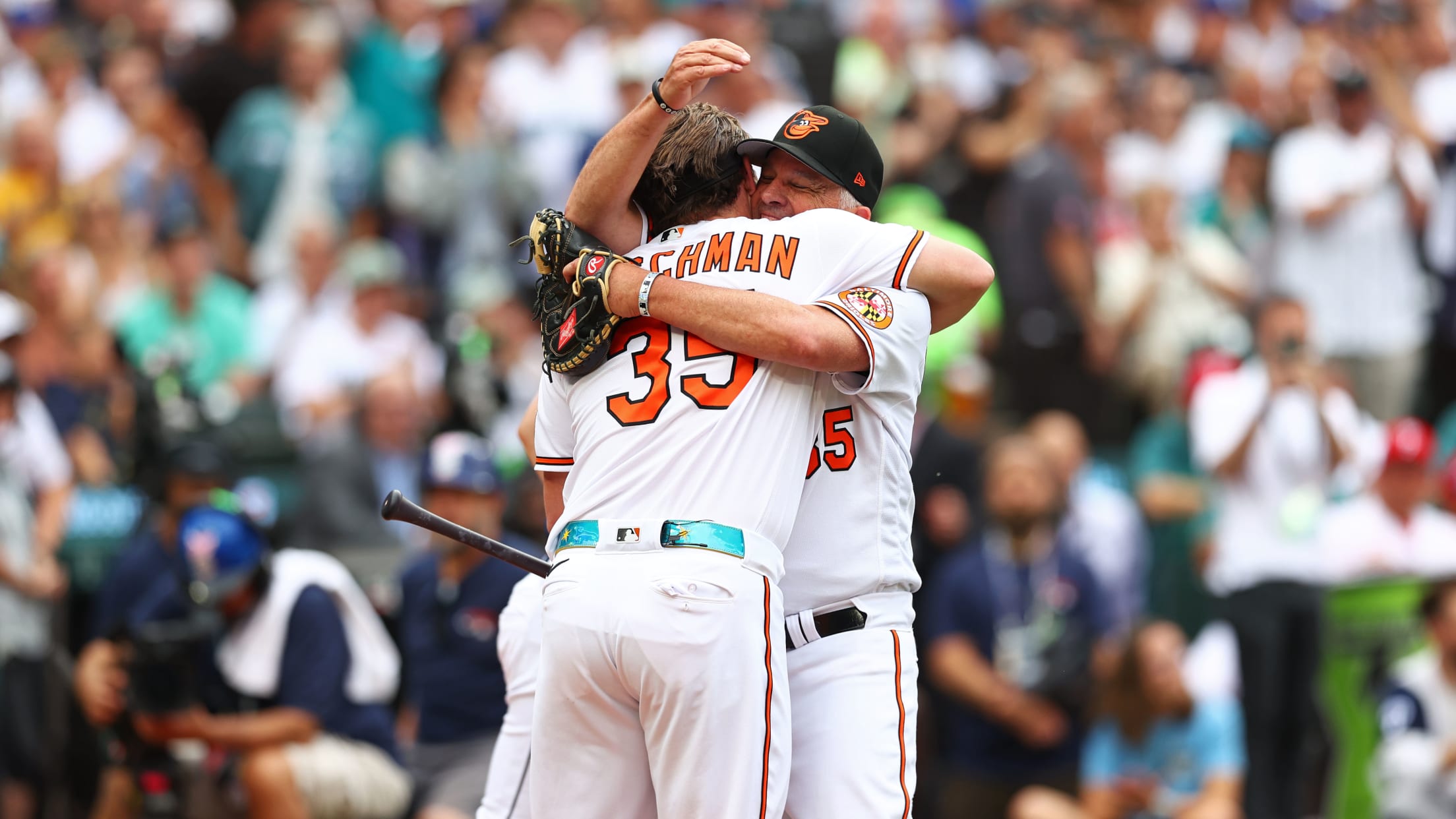 BAL-BI-121823-TopPhotos23-043