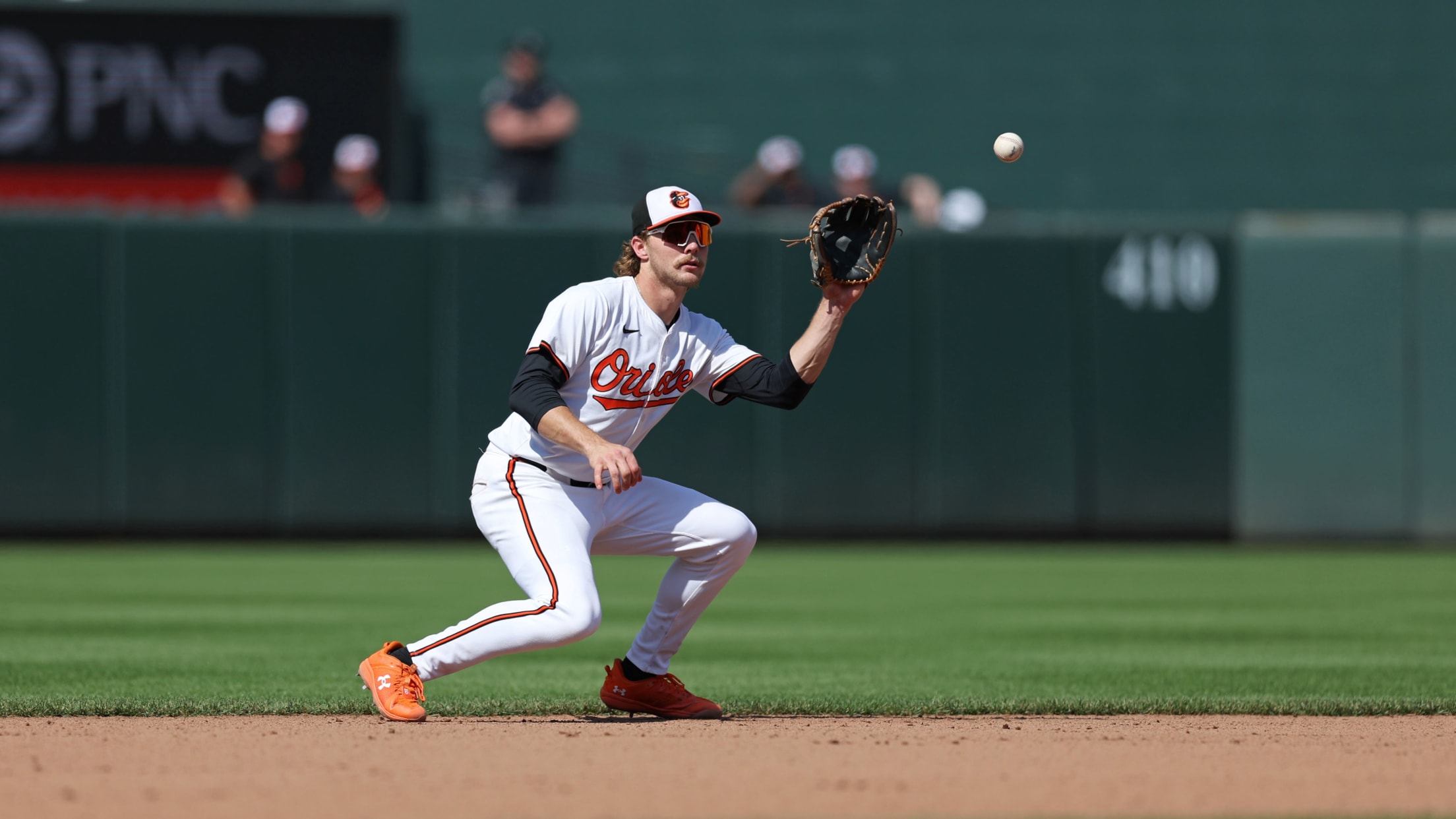 BAL-makingthiercase-060424-010