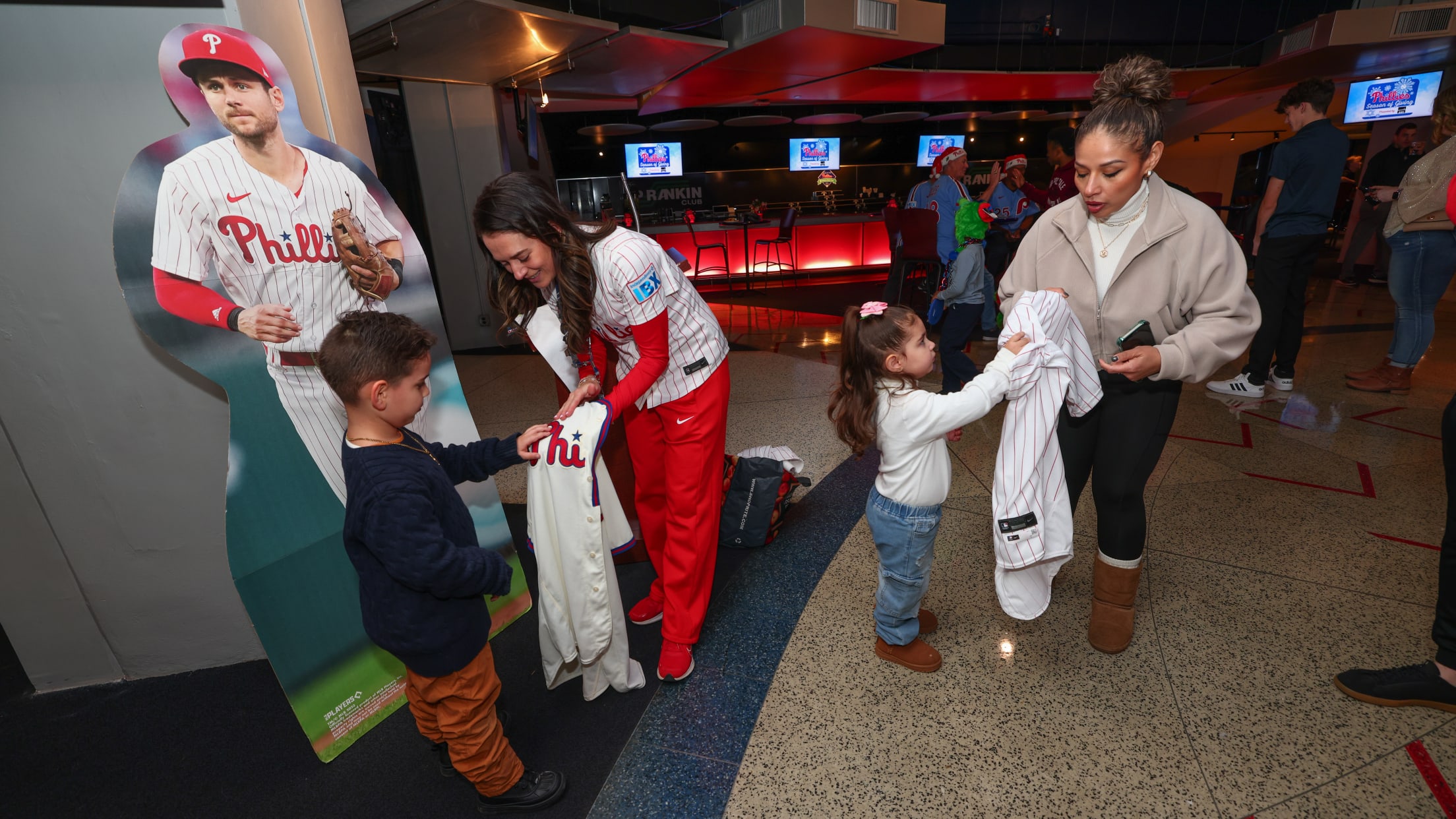 20241212_SEI Season of Giving Waterfall-21