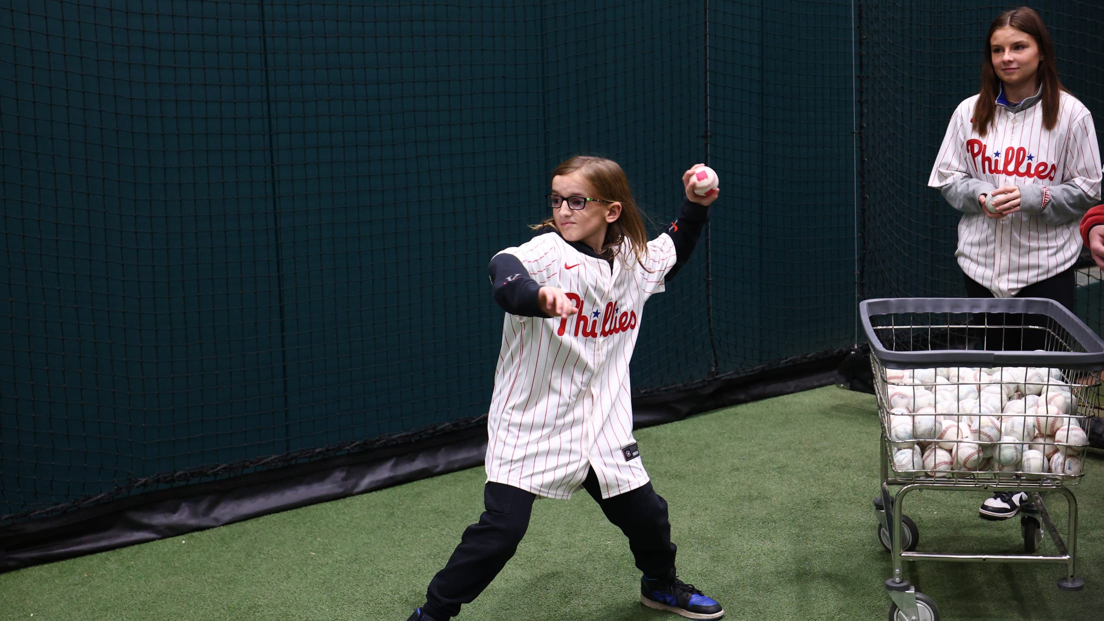 20241213_Ballgirls Holiday Party-12