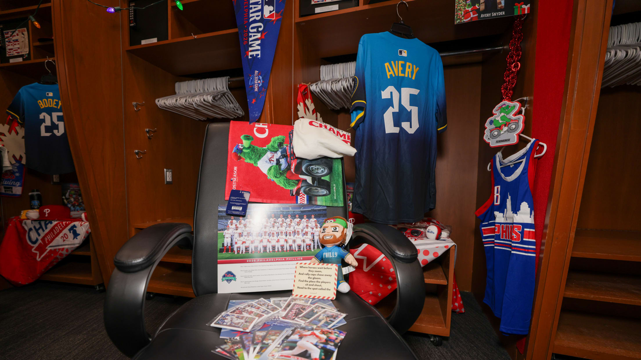 20251212_Ballgirls Holiday Party-12