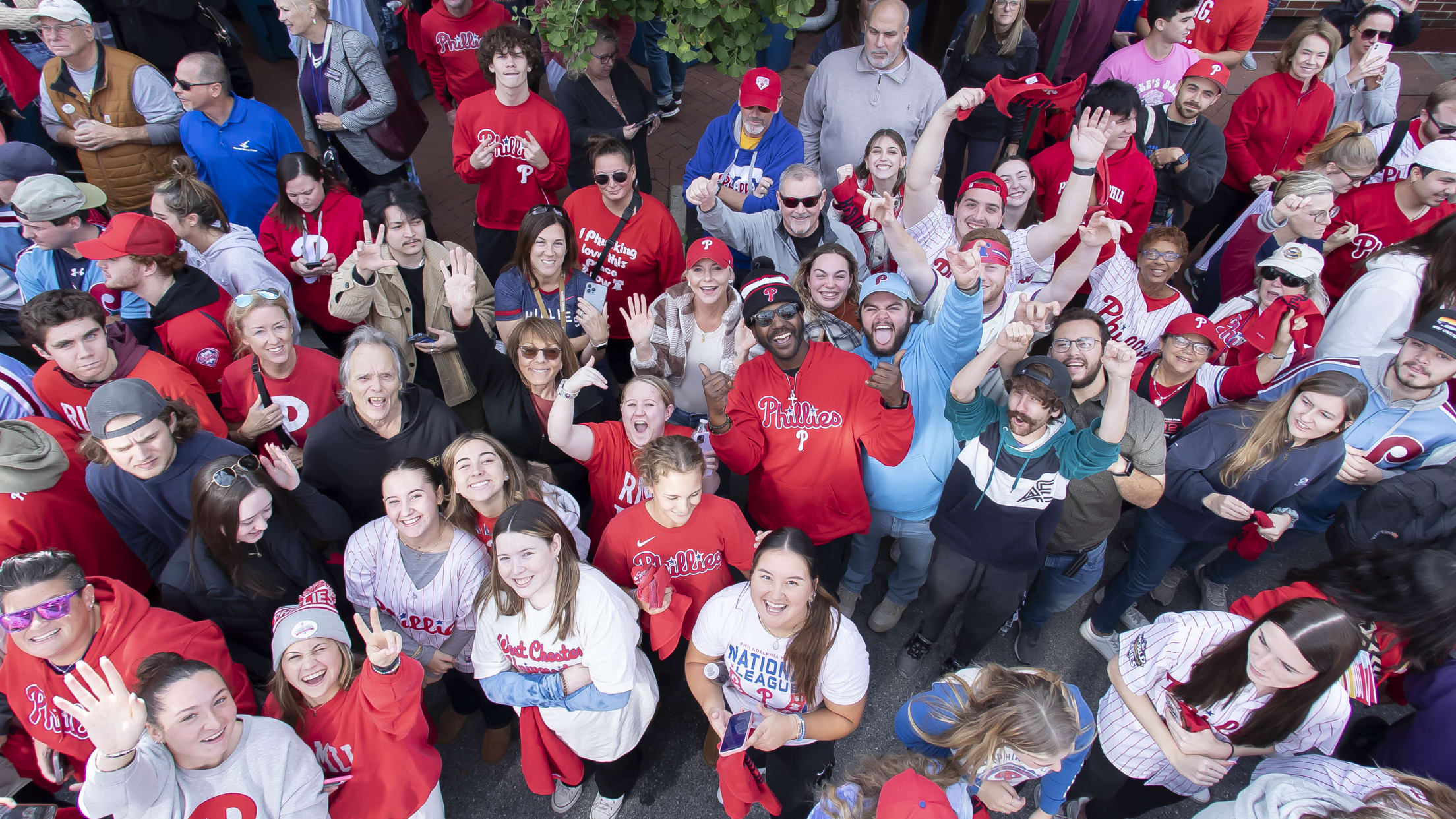 The Rally for Red October bus tour rolls on as Phillies face