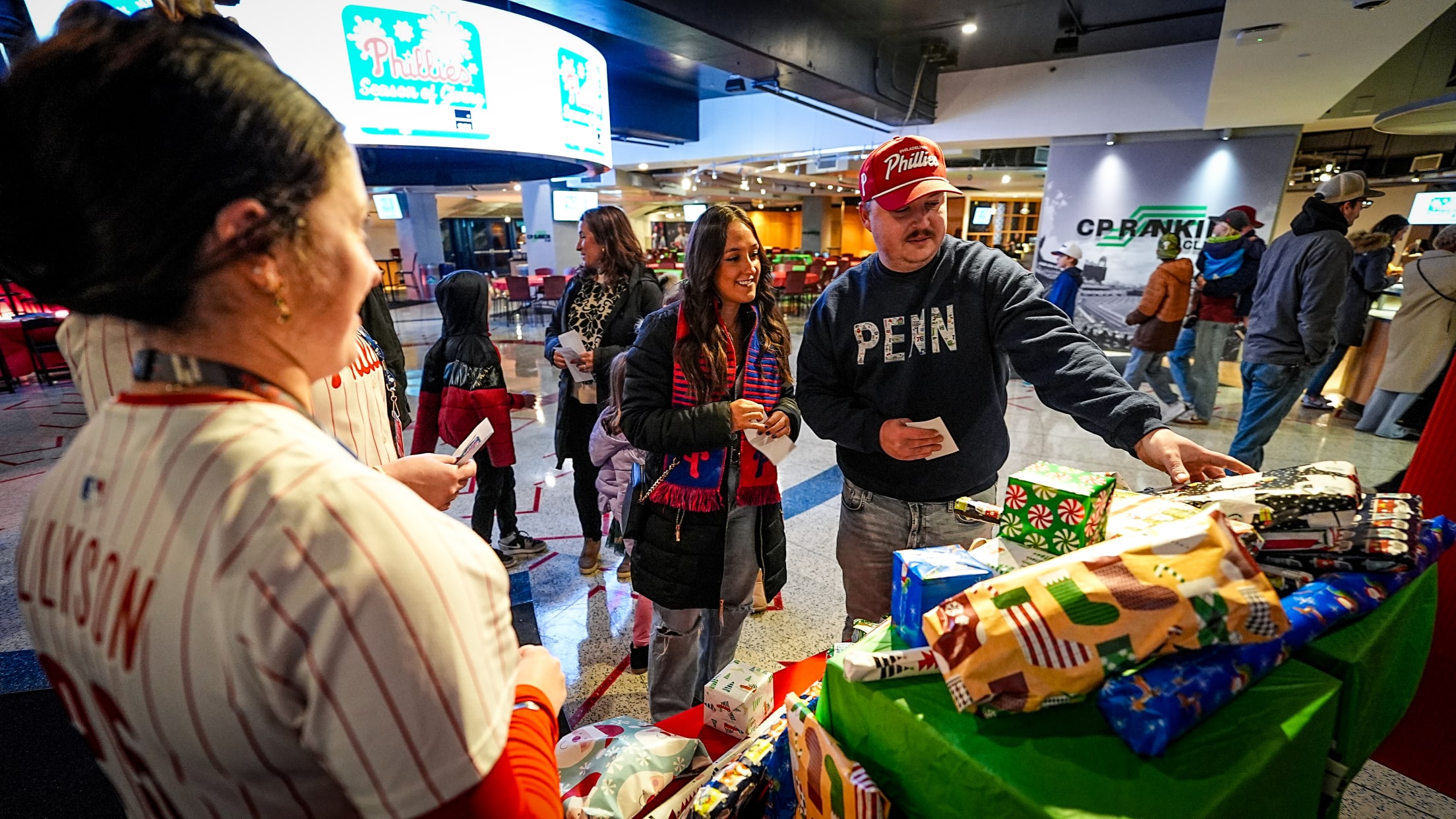 HealthcareHeroesHolidayParty177385